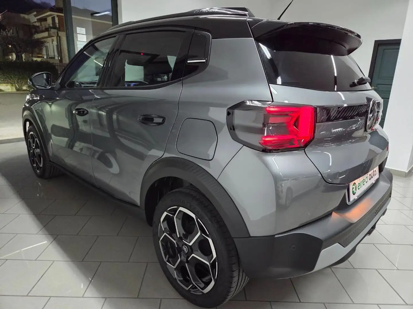 Citroen C3 PureTech 100 S&S Max "UFFICIALE" Grigio - 2