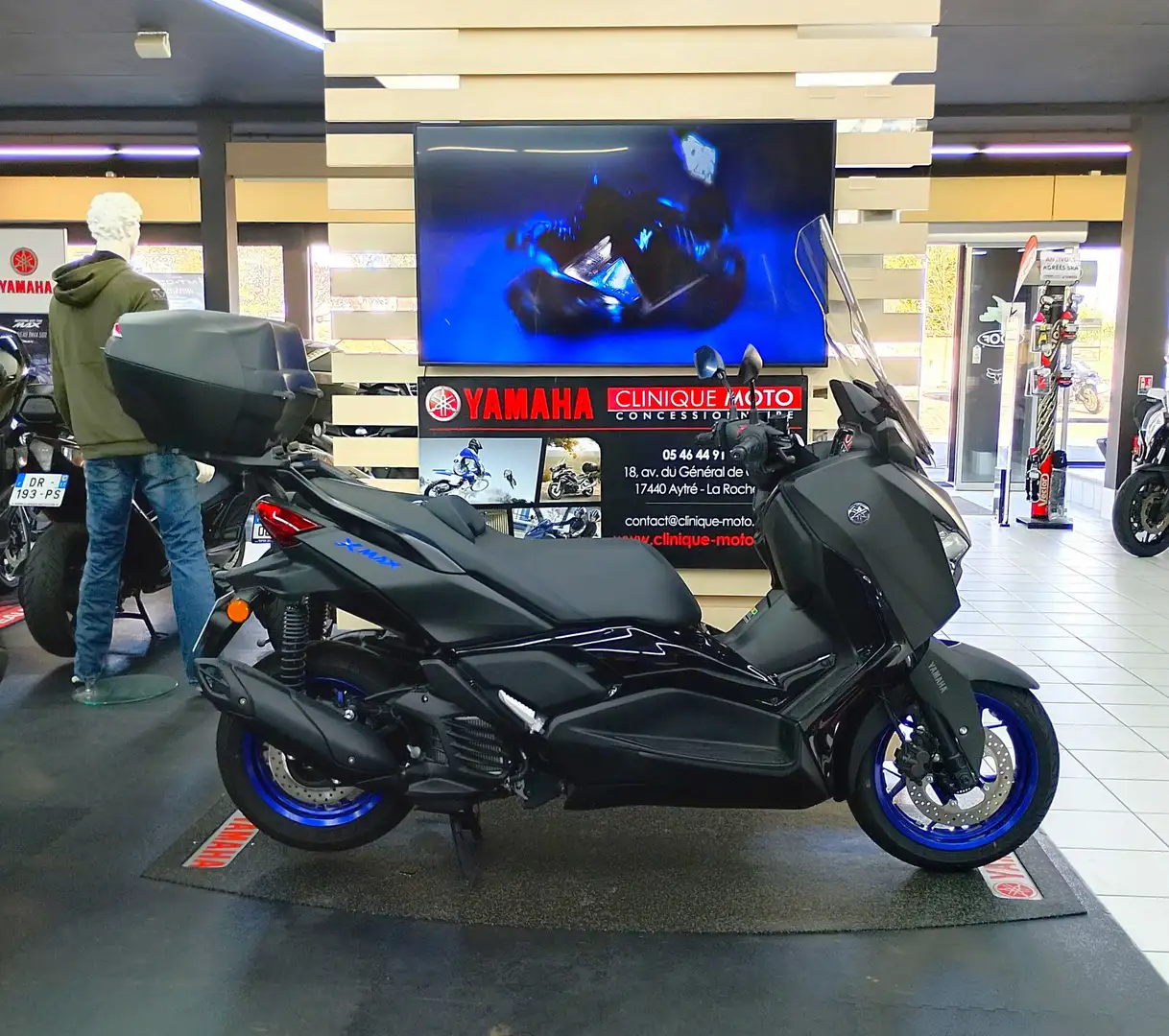 Yamaha X-Max 125 Noir - 1