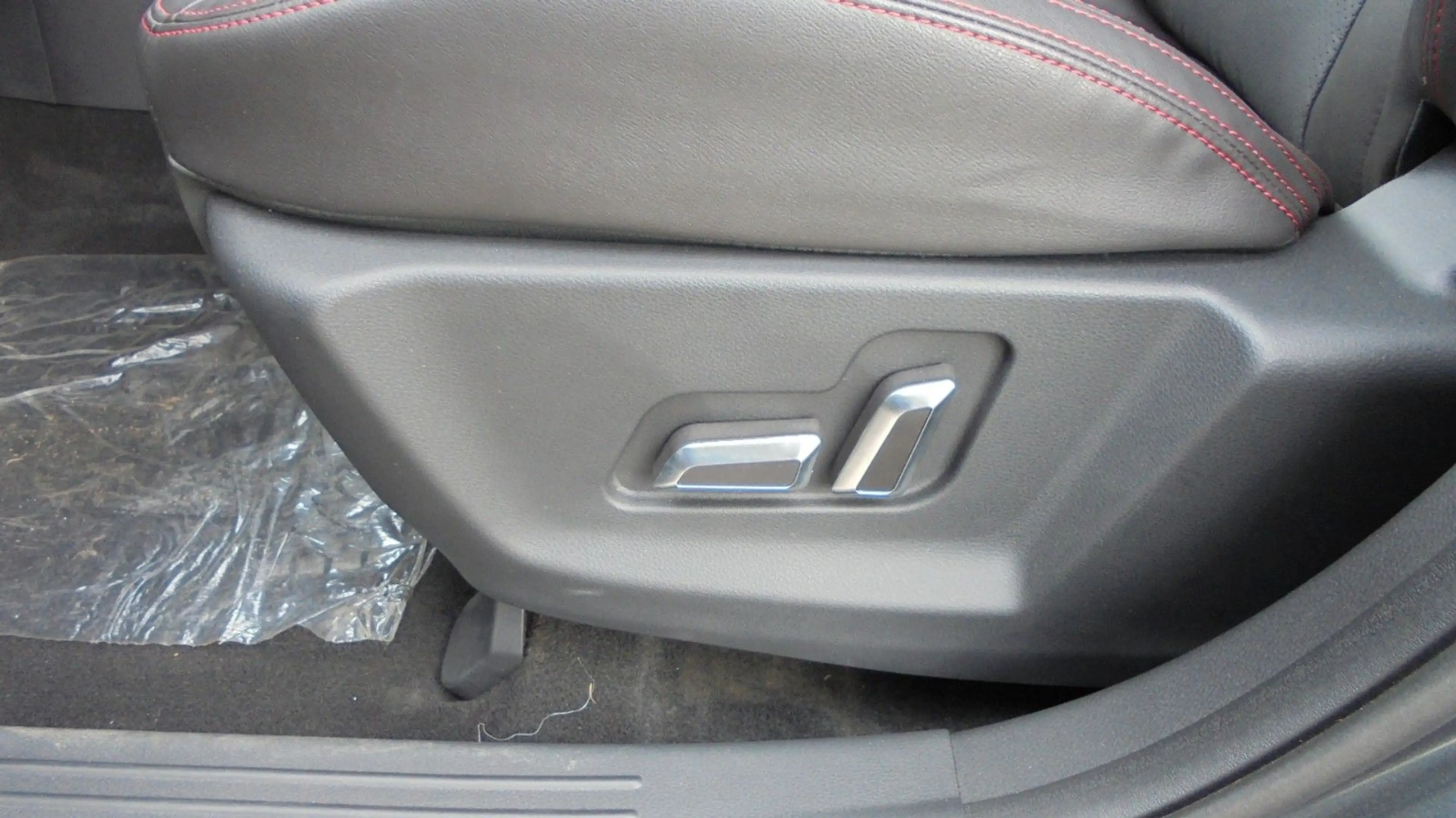 SWM G01 1,5T AT,Panorama,Leder,LED-SW,Klima,RFK,Spo — photo 13