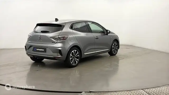 Renault Clio view 5