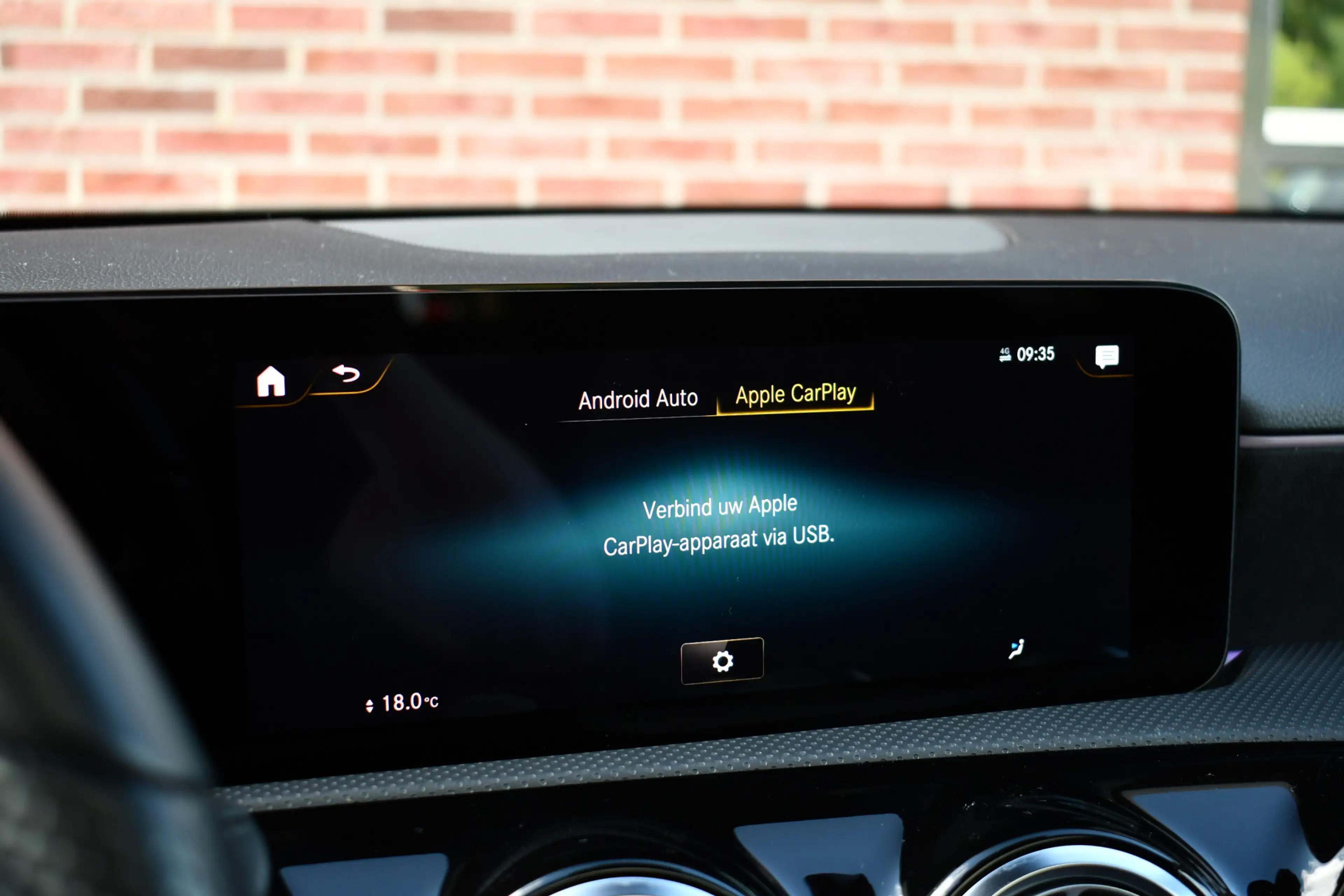 Mercedes-Benz A 250 e AMG Line Pano Night Carplay Camera — photo 12