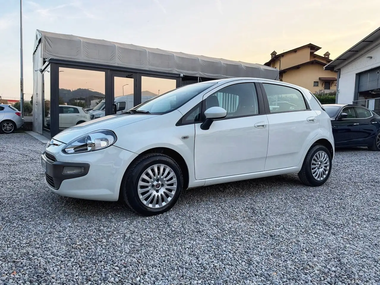 Fiat Punto Evo Punto Evo 1.4 5 porte Dynamic AUTOMATICA OK NEOPAT — photo 1 of 13