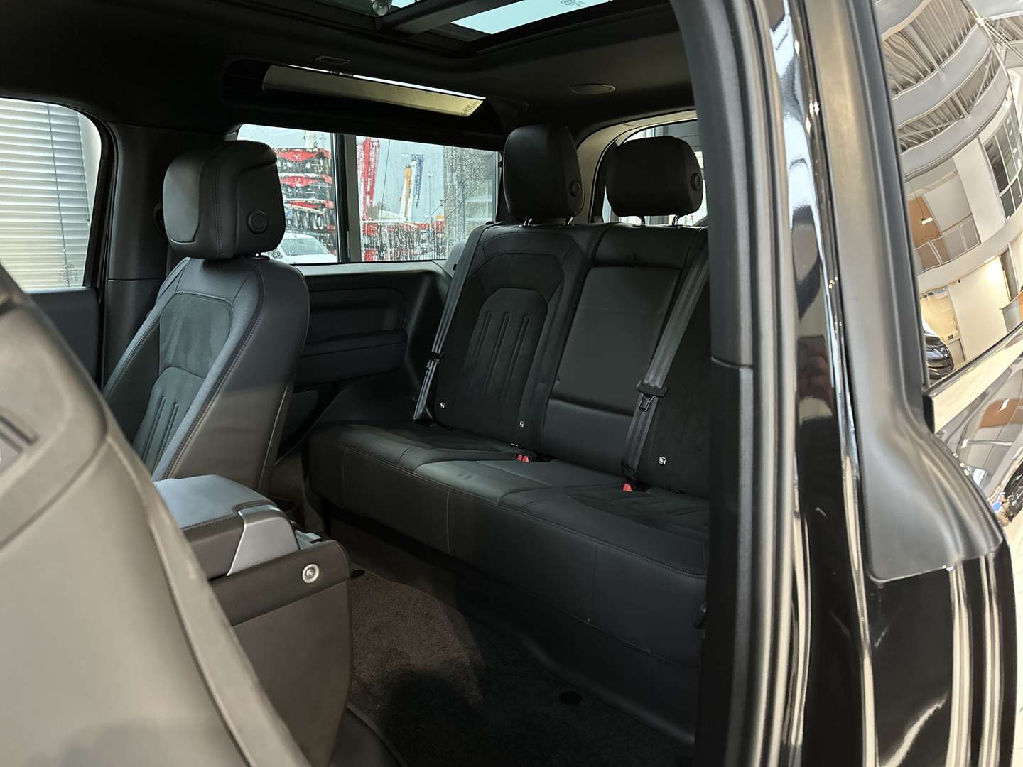 Land Rover Defender 90 Panoramadak 5.0 P525 V8 -  - Joinsteer - #4