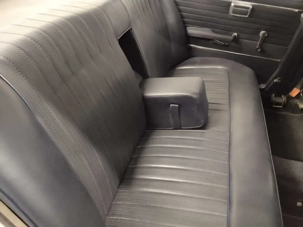 BMW E3 2500/4, foto 10