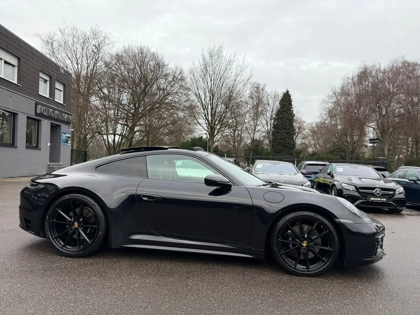 Porsche 992 4S Approved Sport Design ACC/Chrono/AGA Noir - 2