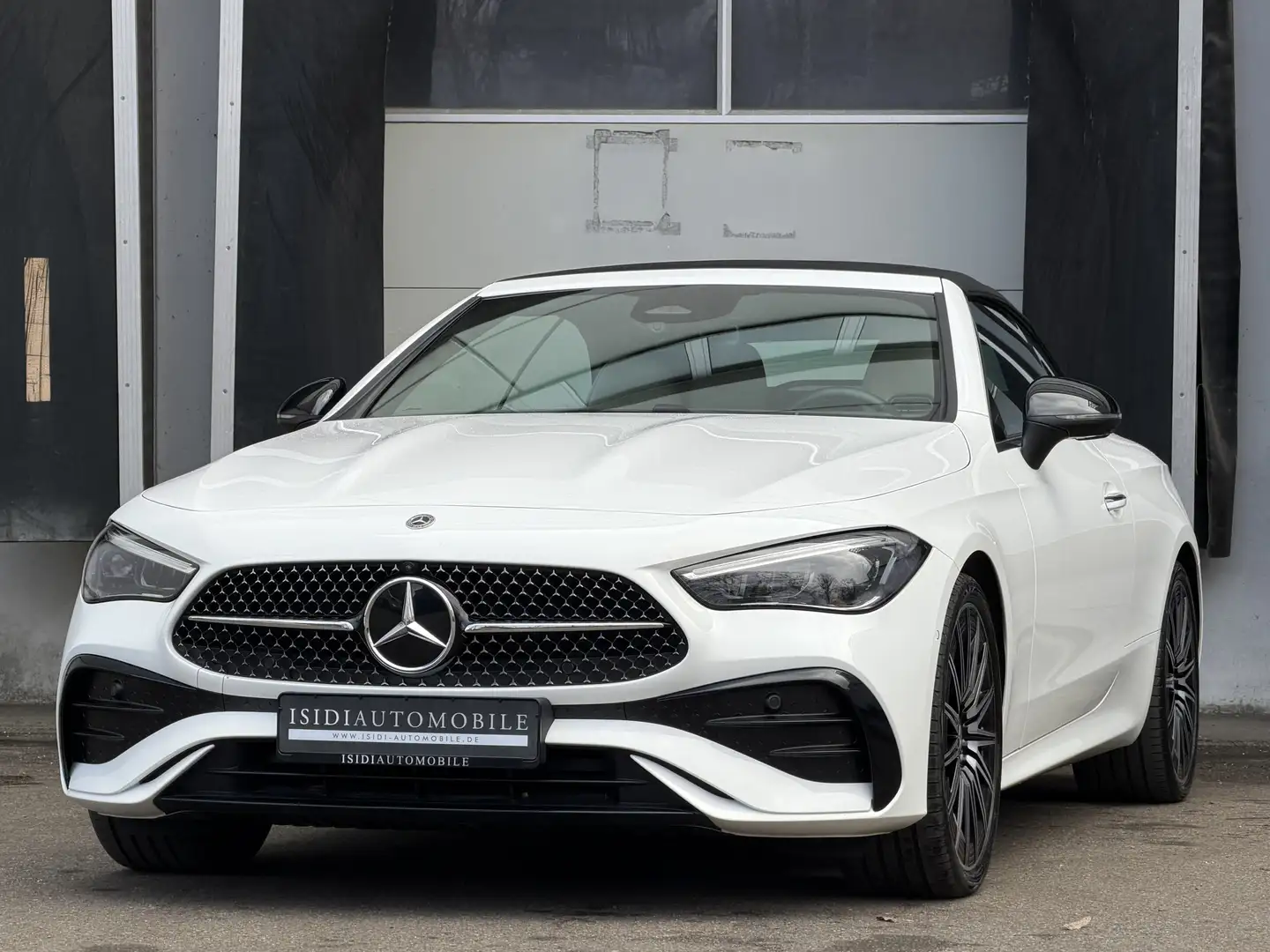 Mercedes-Benz CLE 220 D AMG Line Advanced Plus Night 360° 20 Blanc - 1