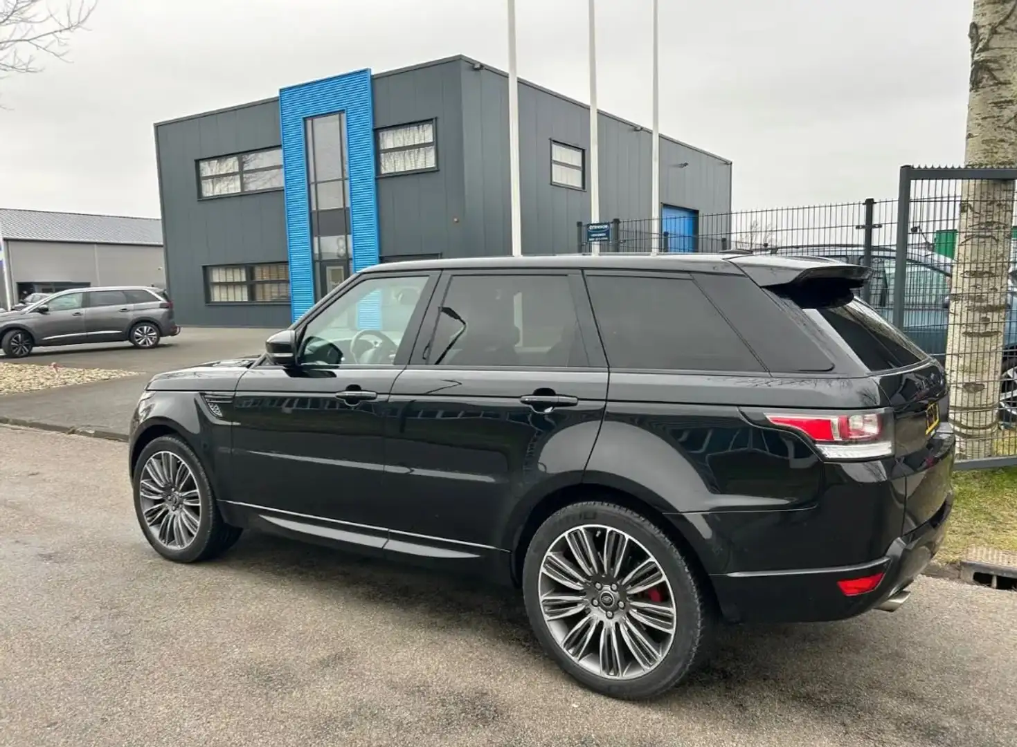 Land Rover Range Rover Sport Executive Чорний - 1