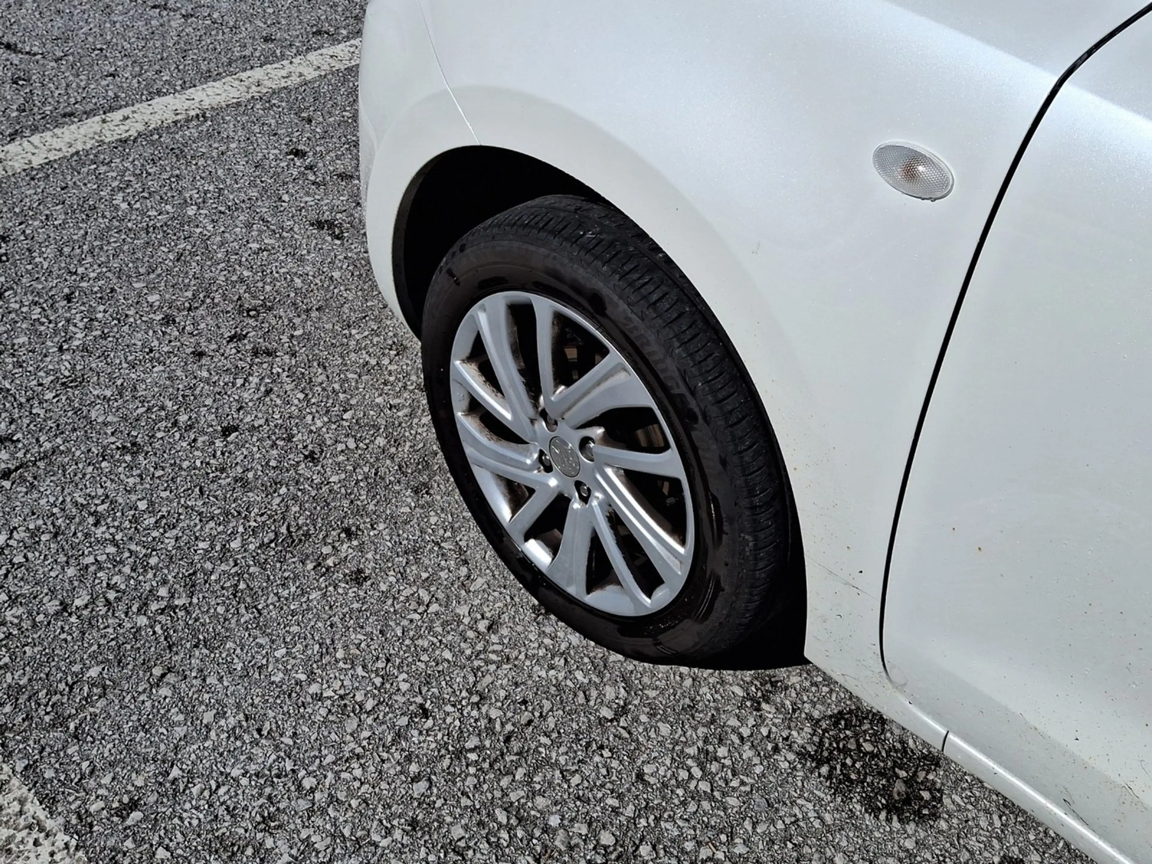Suzuki Swift 1,2 Hybrid DualJet Allgrip Shine — photo 8