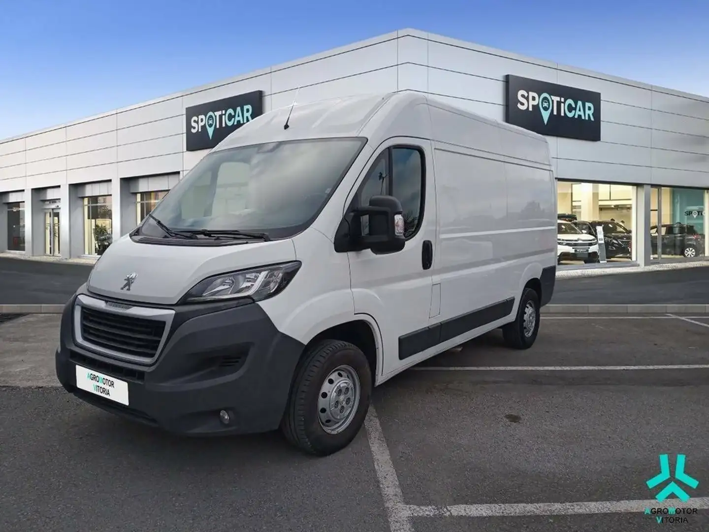 Peugeot Boxer 335 L2H2 BlueHDi 96KW (130CV) - Biały - 2