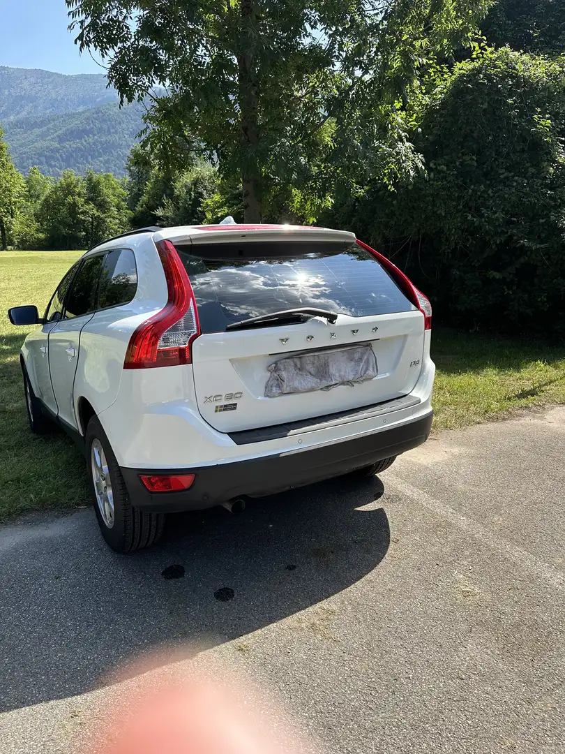 Volvo XC60 D3 FWD Kinetic Geartronic - 2