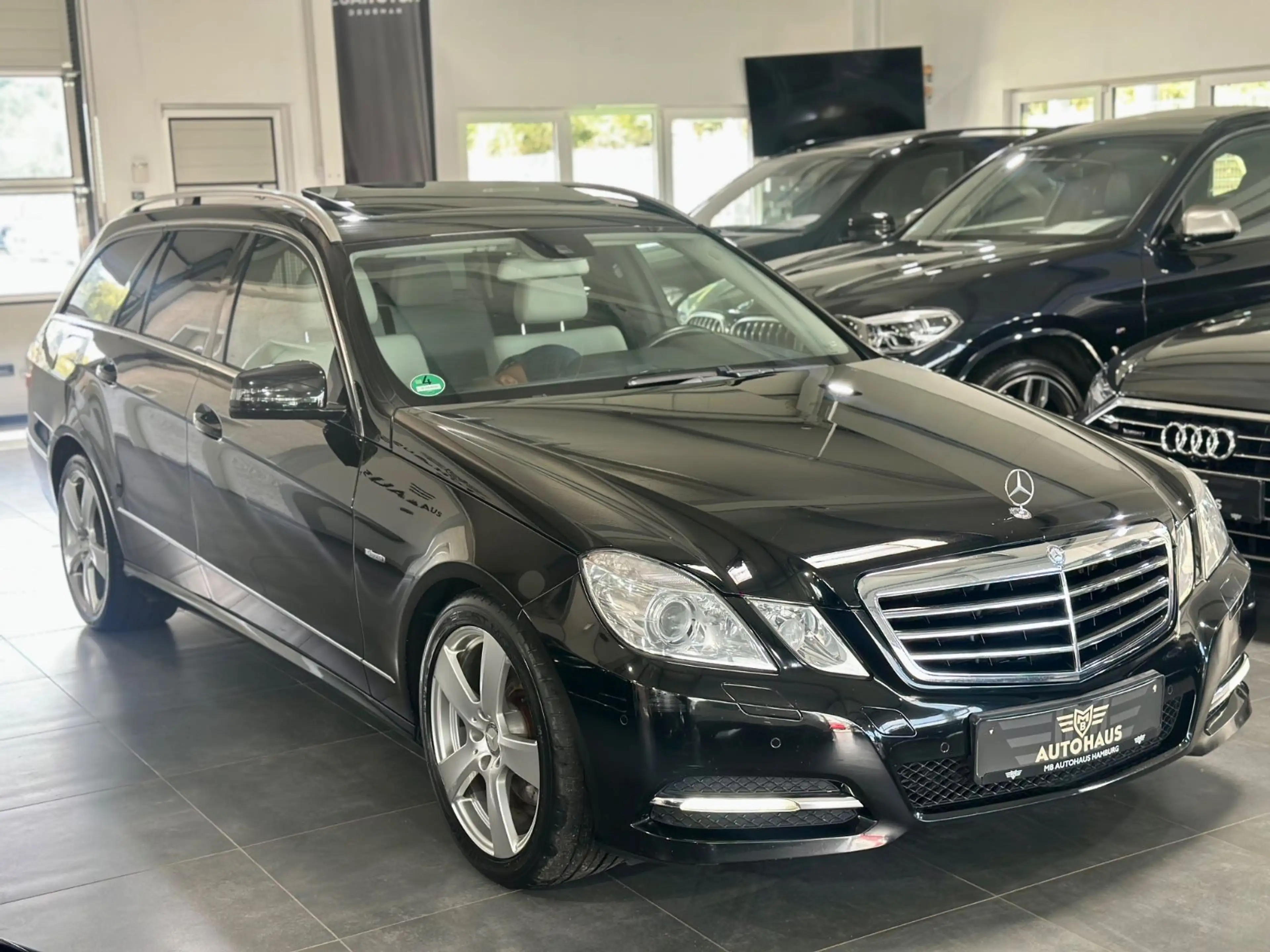 Mercedes-Benz E 250 CGI BlueEffi,Avantgarde,LED,SportPaket,TOP — photo 24