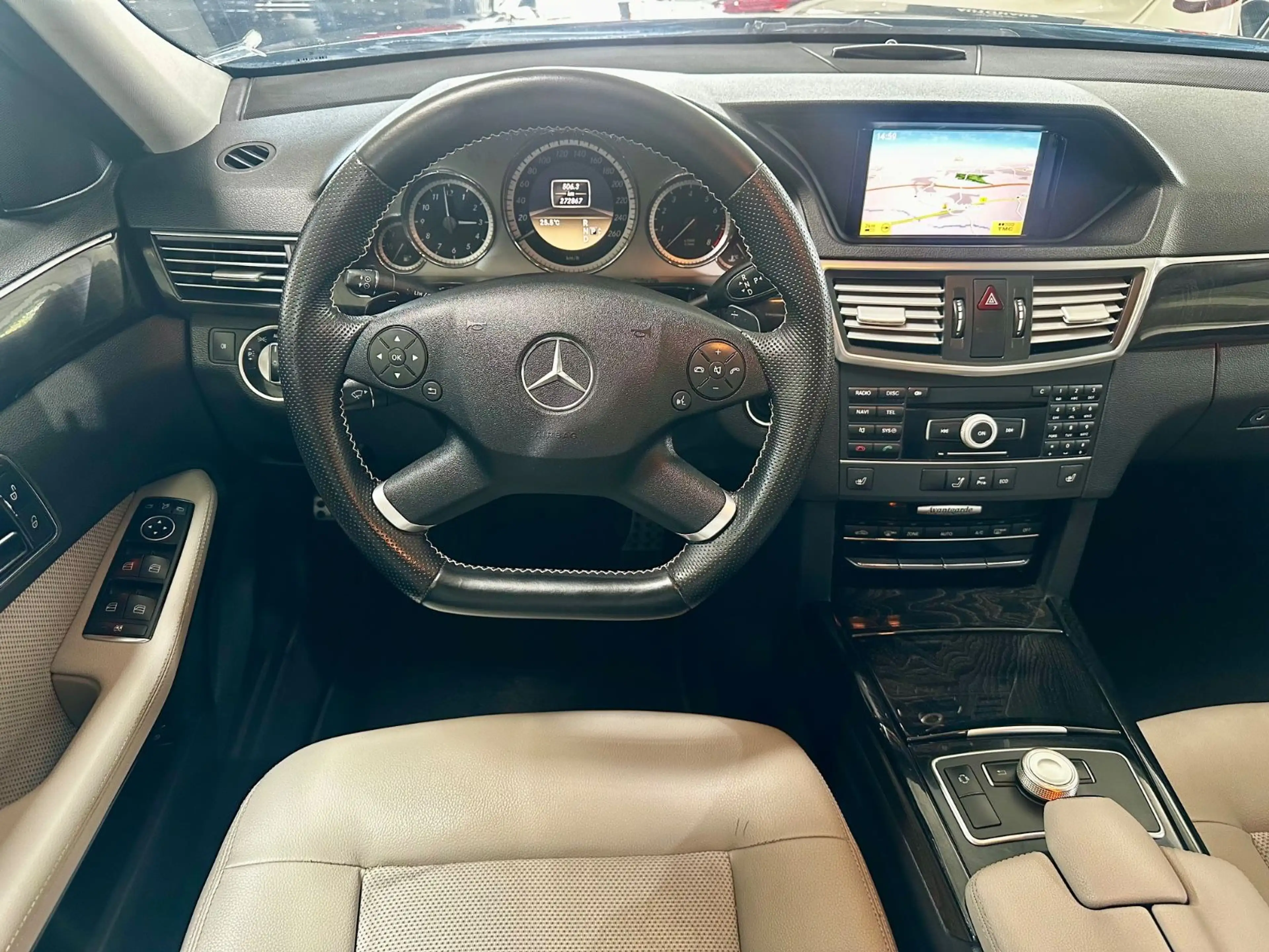 Mercedes-Benz E 250 CGI BlueEffi,Avantgarde,LED,SportPaket,TOP — photo 10