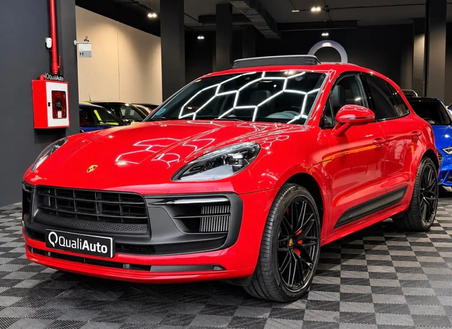 Porsche Macan GTS Aut. Rojo - 2