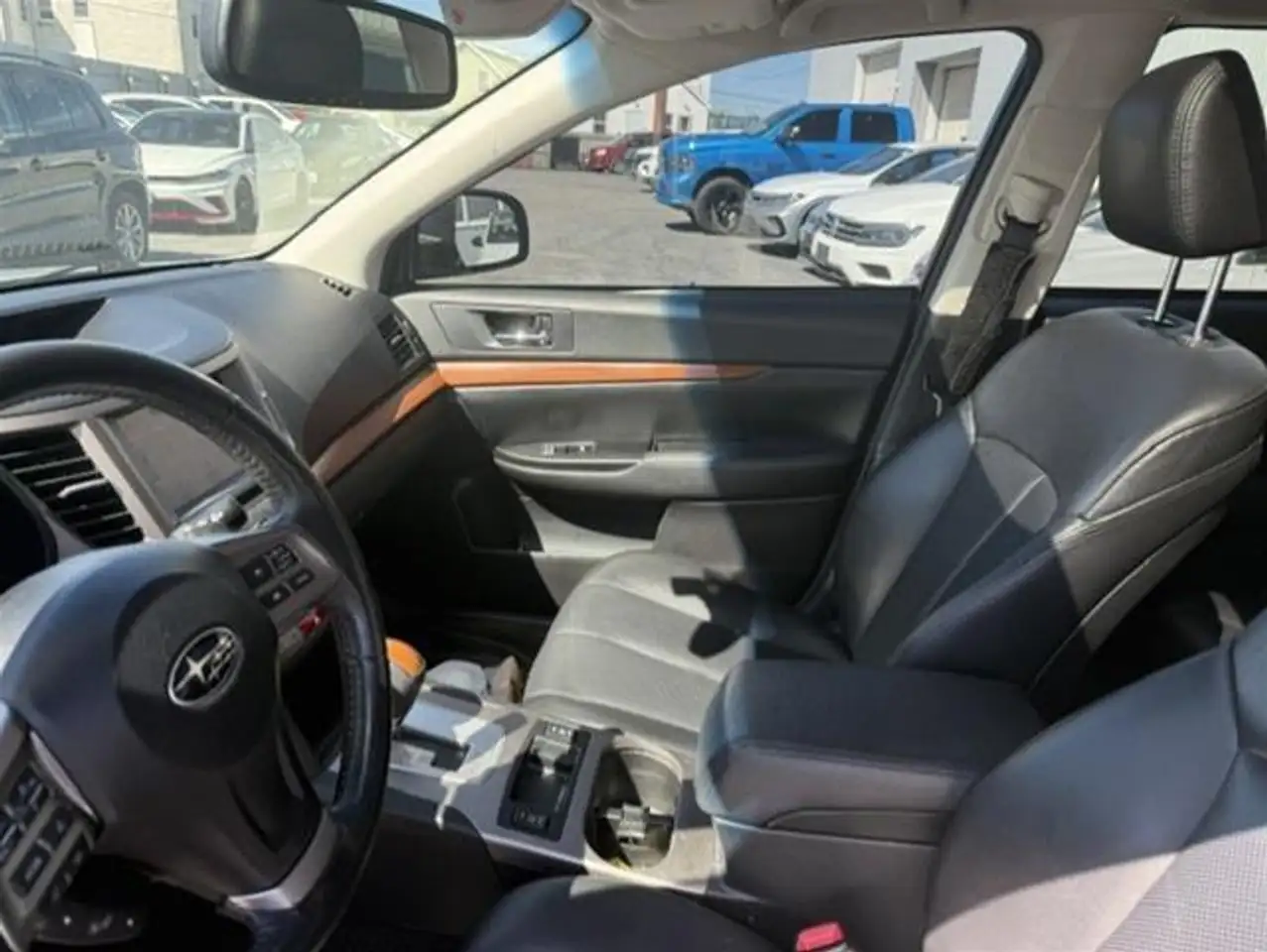 Subaru OUTBACK fotografie Subaru OUTBACK