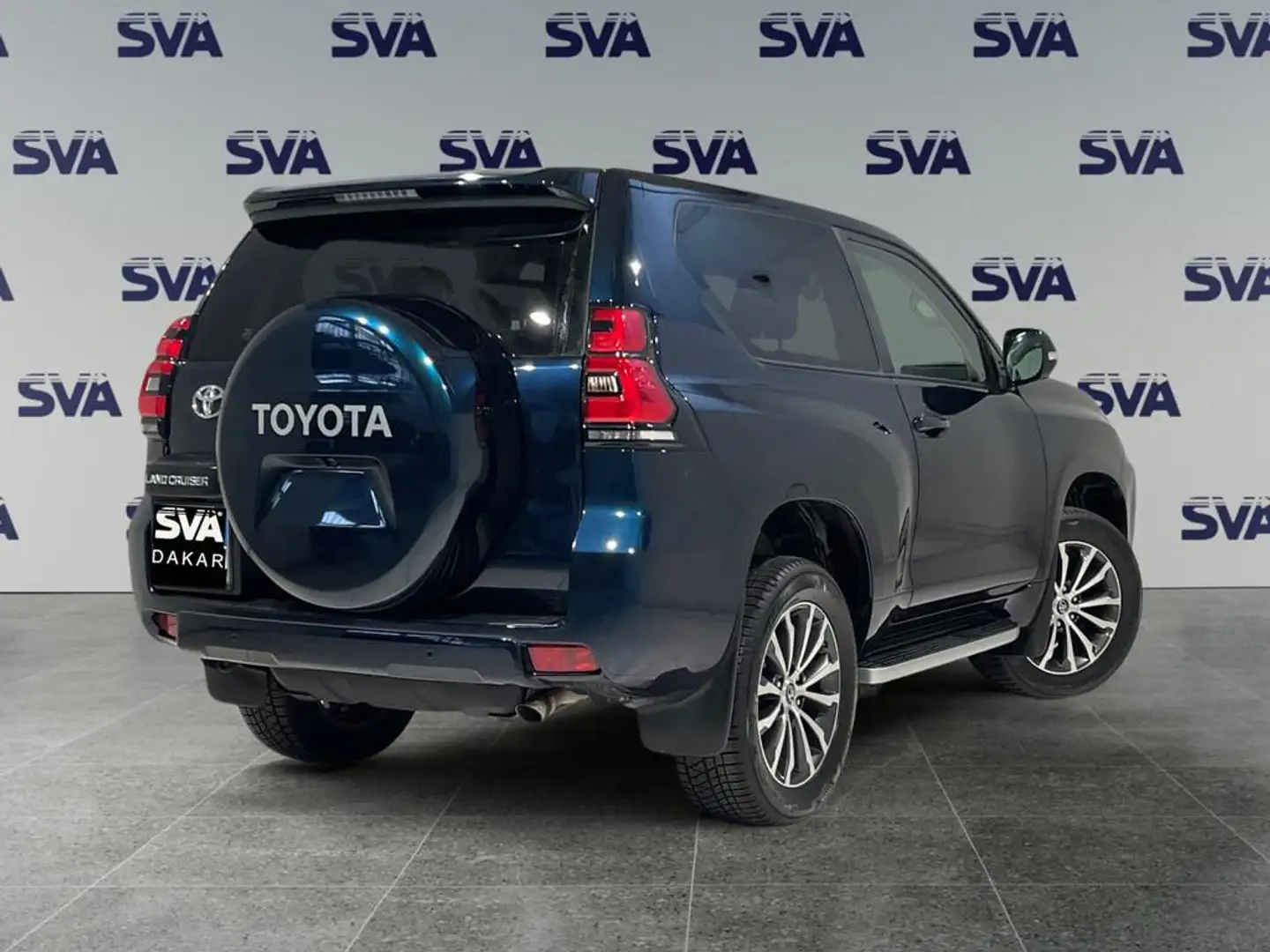 Toyota Land Cruiser 2.8 d-4d 177CV Autom. 3p. Lounge+ Blau - 2