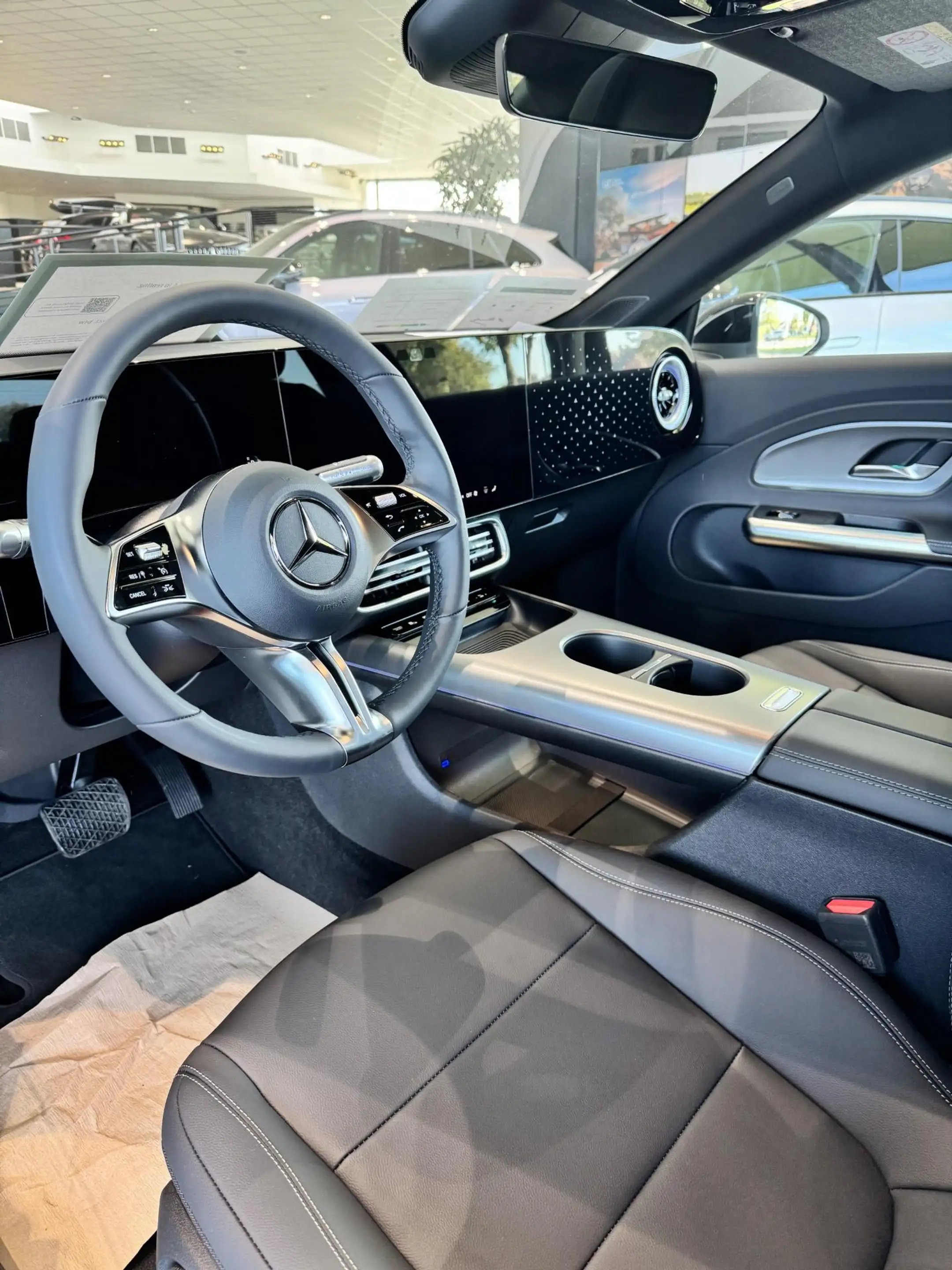 Mercedes-Benz CLA 180 CLA "140 Years Edition" DOS 8876 — photo 3