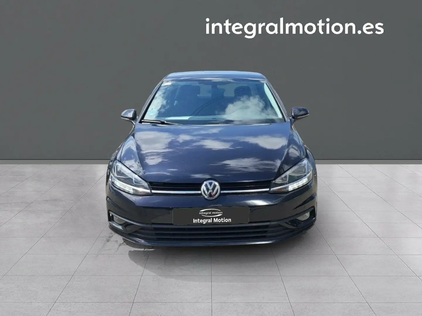 Volkswagen Golf 1.0 TSI Ready2GO 81kW Negro - 2
