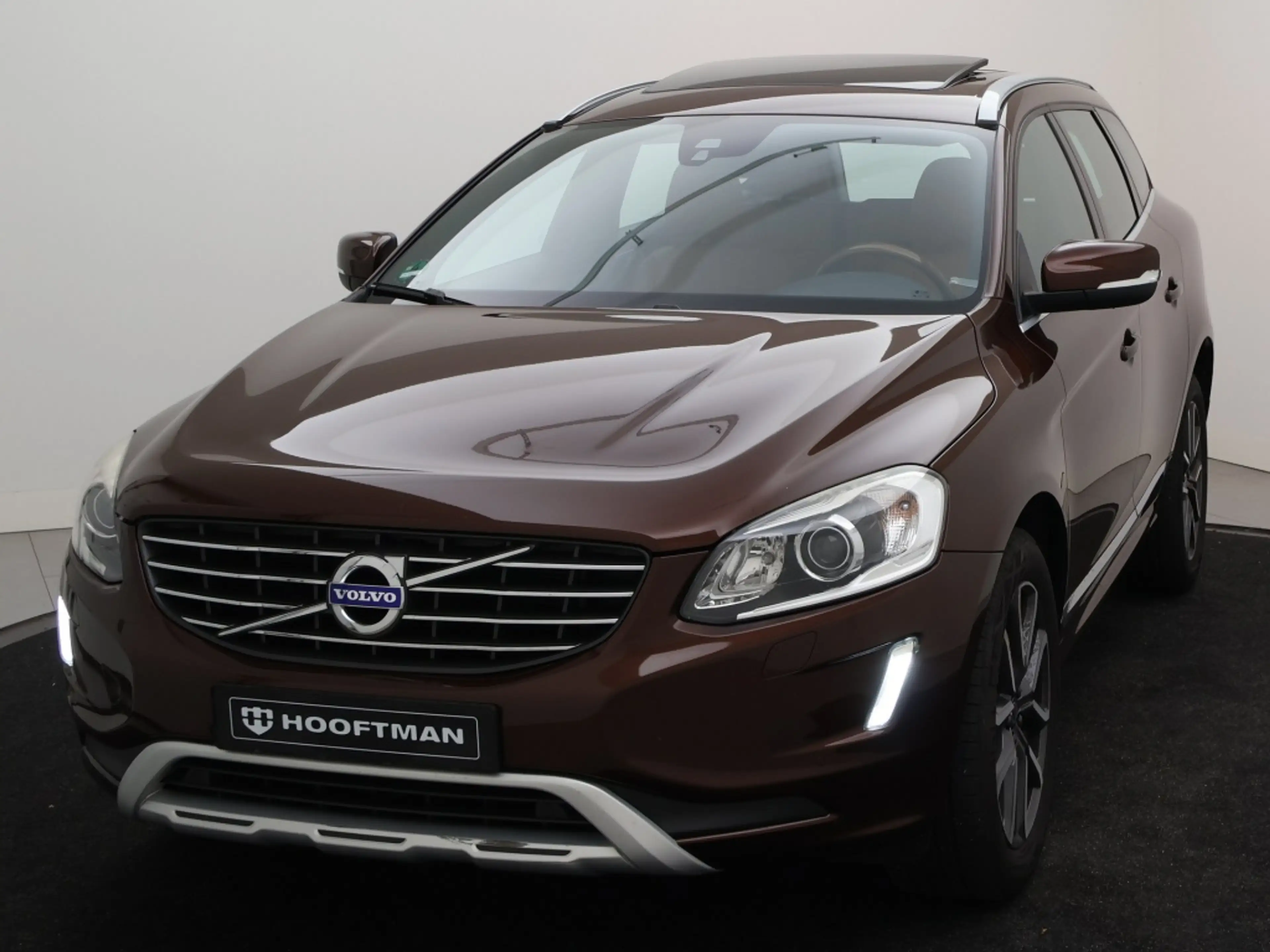 Volvo XC60 T5 AUT(8) SUMMUM SCHUIFDAK LEDER DASHBOARD XENON S — photo 6