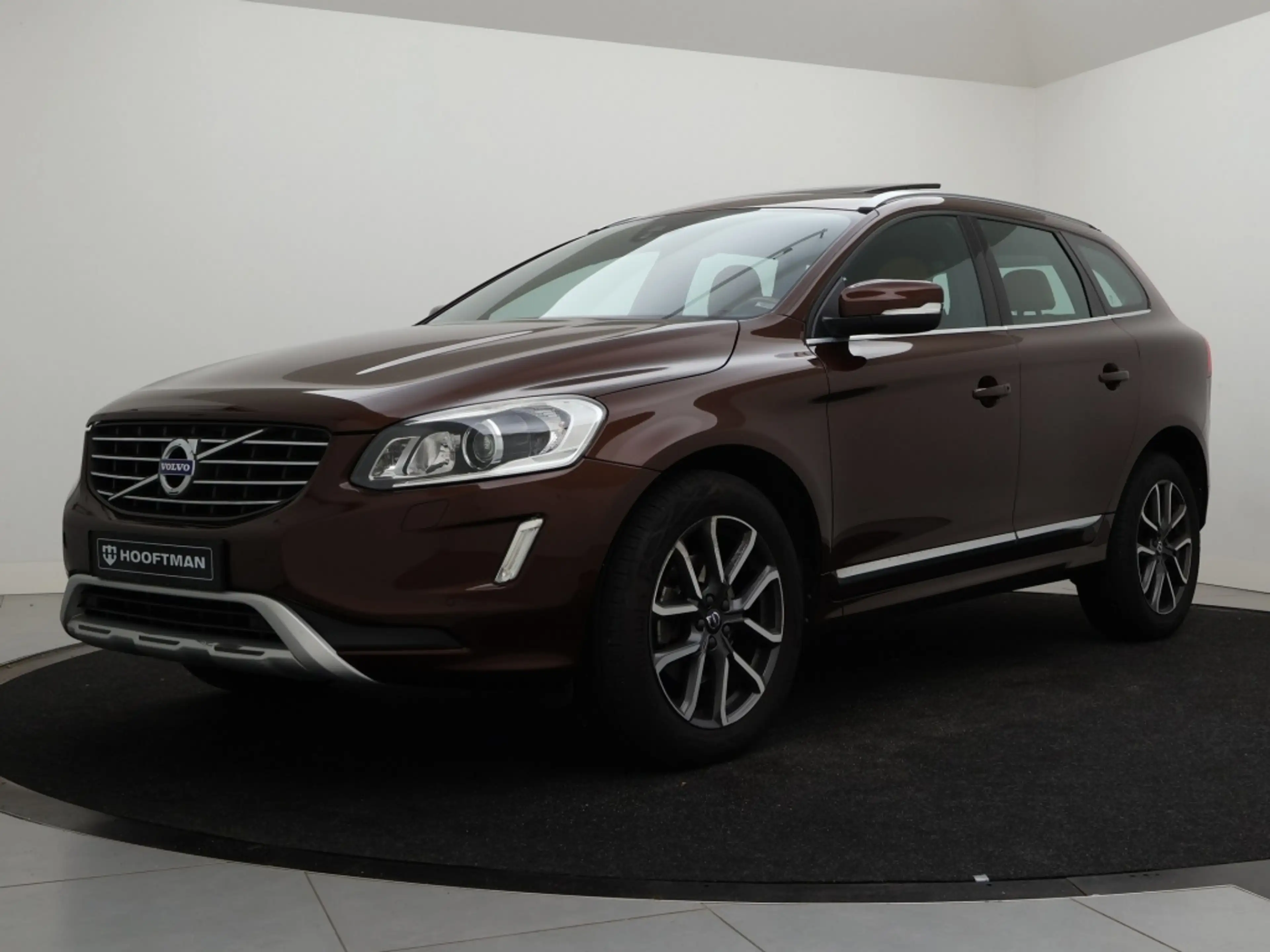 Volvo XC60 T5 AUT(8) SUMMUM SCHUIFDAK LEDER DASHBOARD XENON S — photo 2