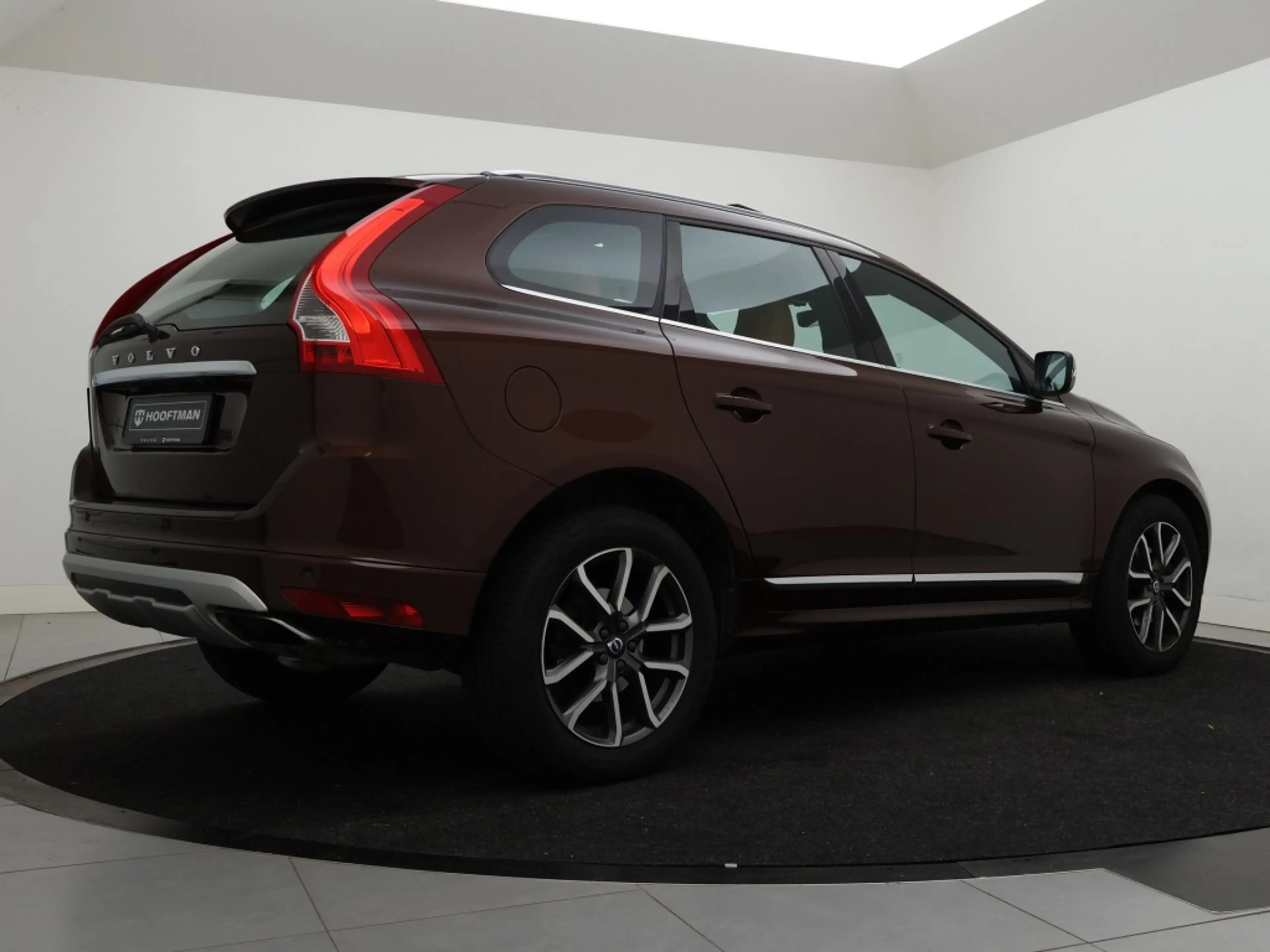 Volvo XC60 T5 AUT(8) SUMMUM SCHUIFDAK LEDER DASHBOARD XENON S — photo 3