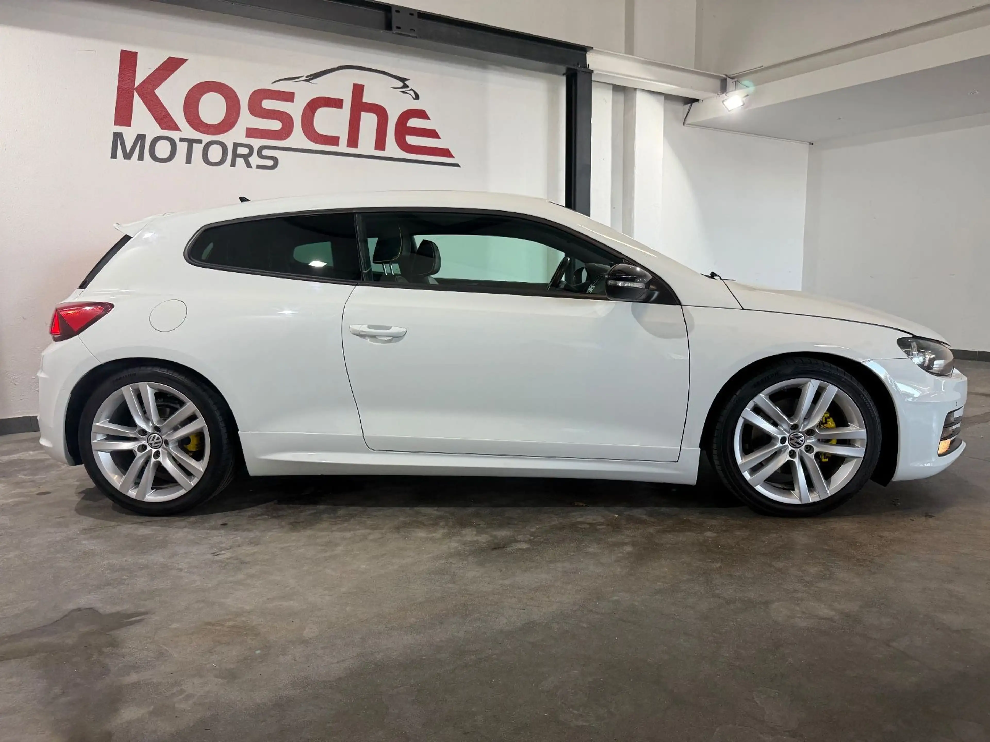 Volkswagen Scirocco 2.0 TSI R Line Club Edition Kamera — photo 4
