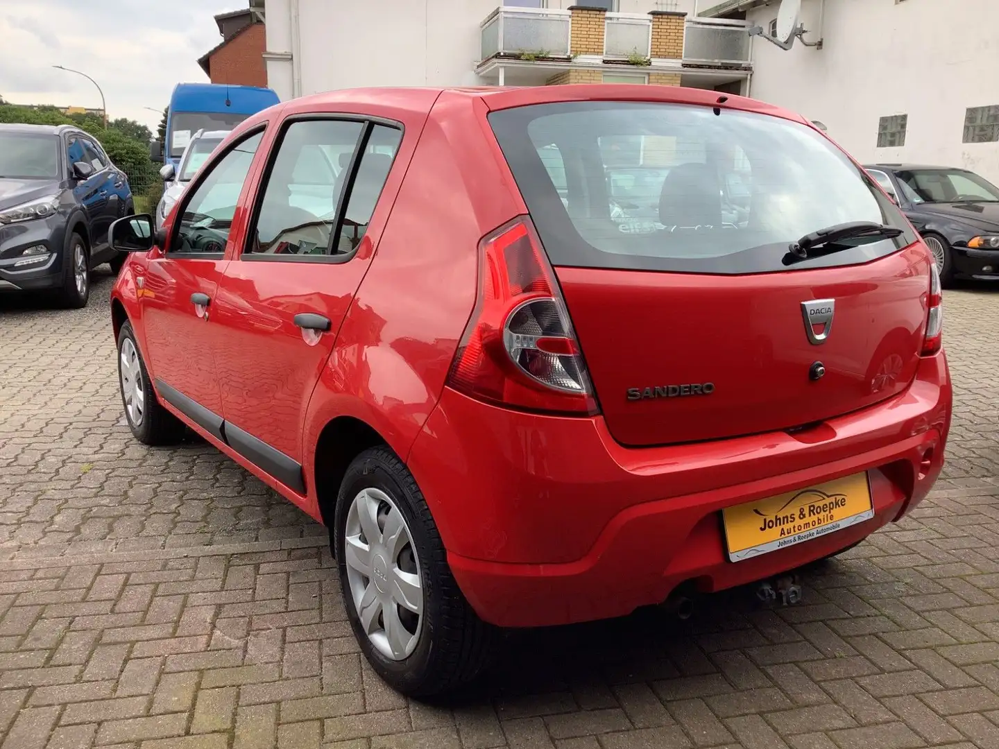 Dacia Sandero / AHK crvena - 2