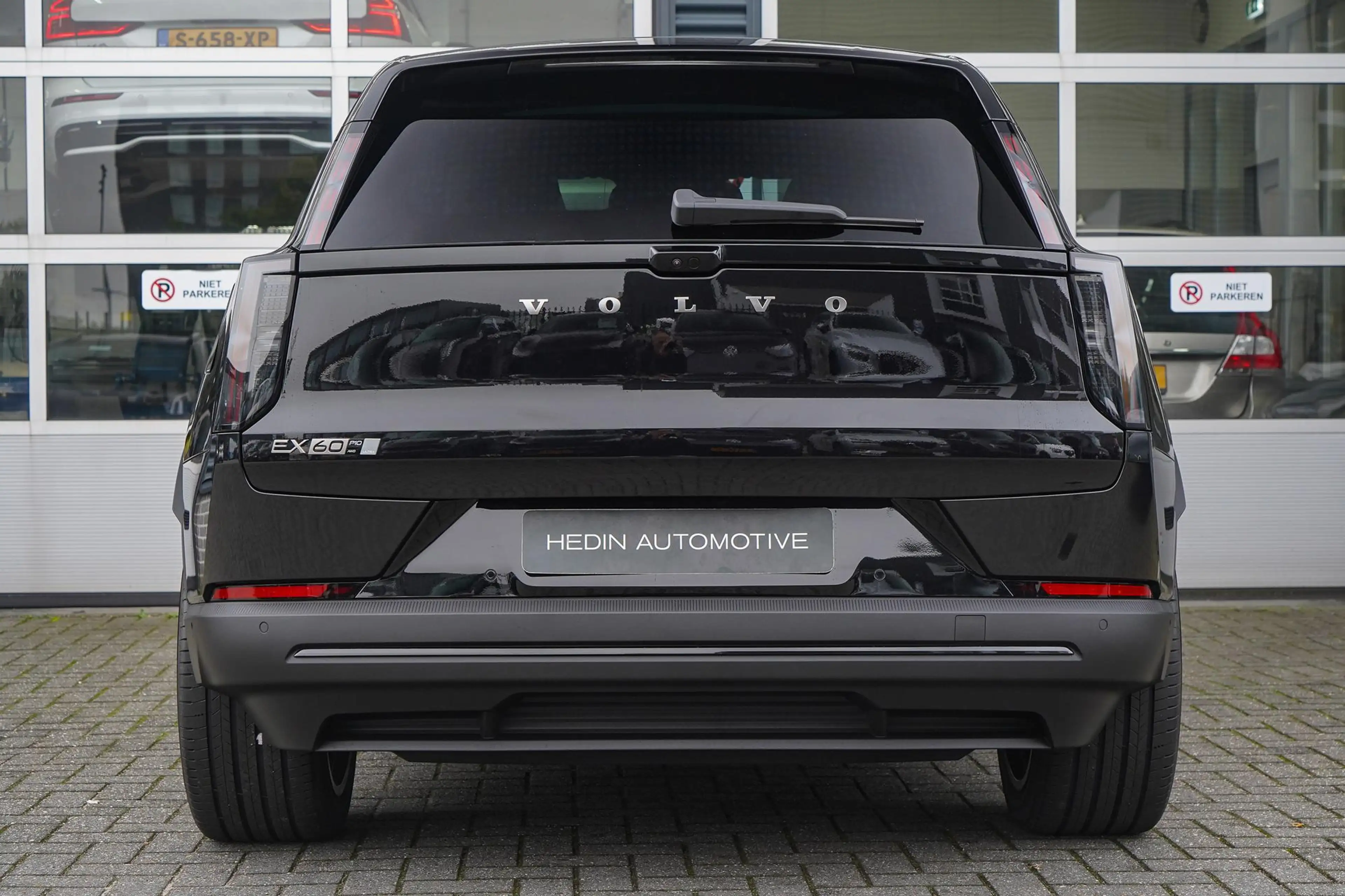 Volvo EX60 P10 AWD Ultra 95 kWh | Bowers & Wilkins | Stoel & — photo 5