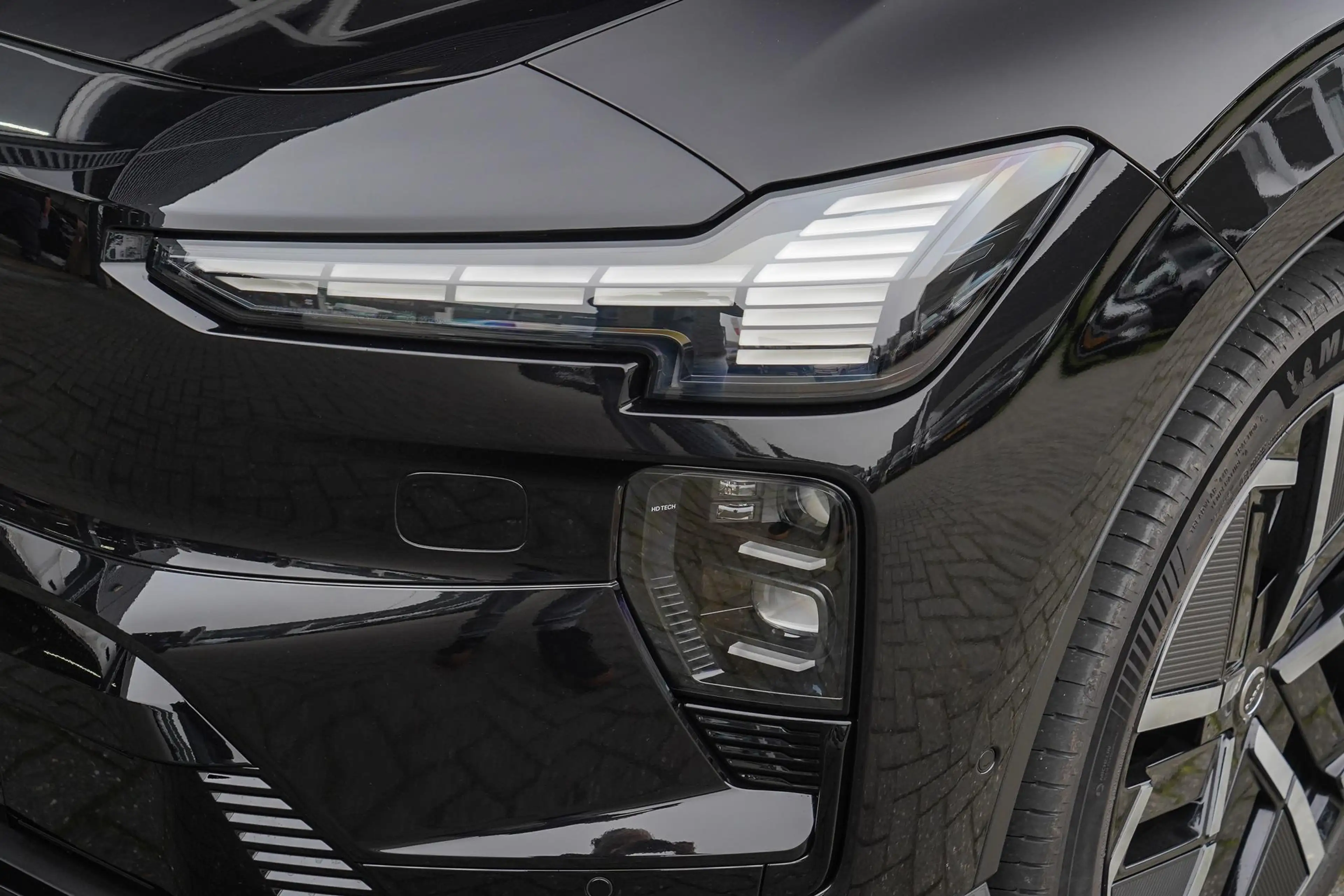 Volvo EX60 P10 AWD Ultra 95 kWh | Bowers & Wilkins | Stoel & — photo 4