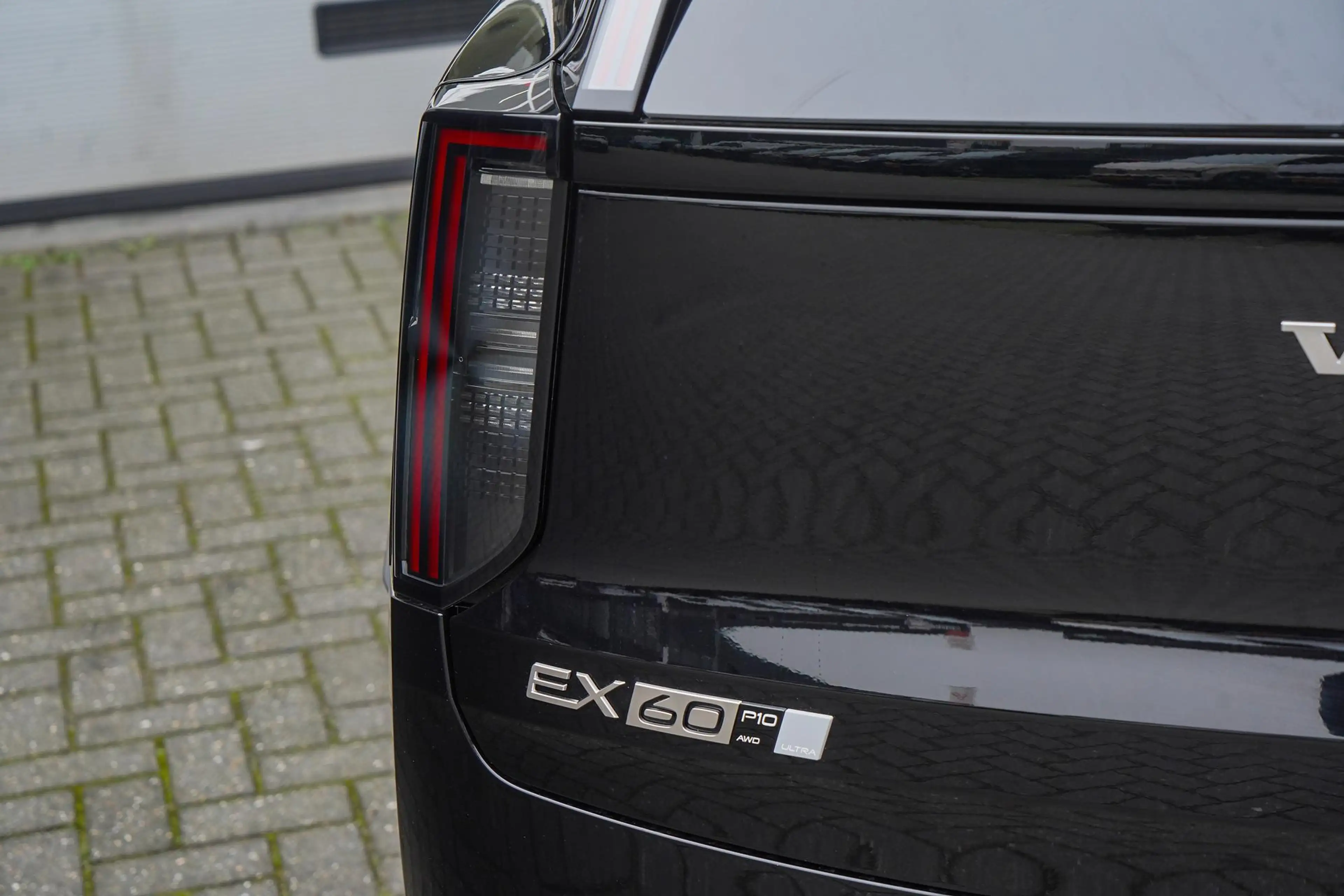 Volvo EX60 P10 AWD Ultra 95 kWh | Bowers & Wilkins | Stoel & — photo 8