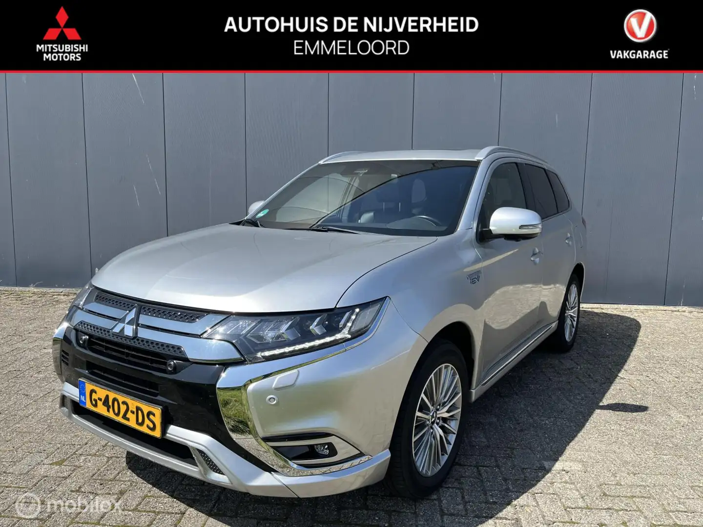 Mitsubishi Outlander 2.4 PHEV Instyle|trekhaak|zonnedak|leer Gris - 1