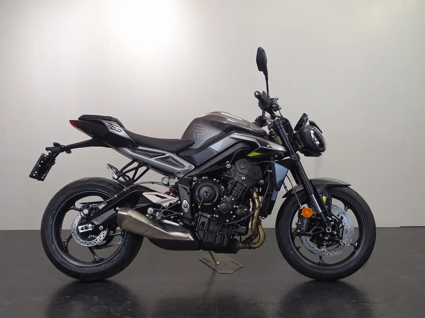 Triumph Street Triple R Argintiu - 1