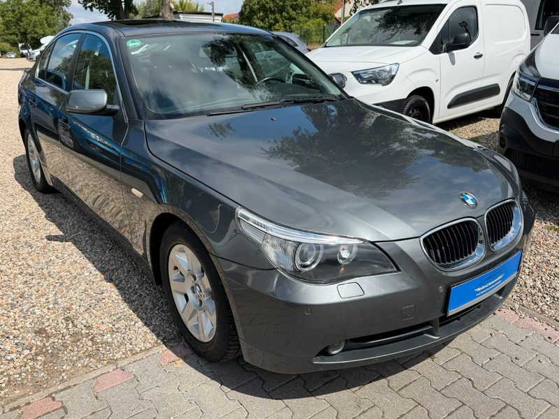 BMW 520 i A *SitzH*PANO*PDC*Klima* TÜV Neu — photo 2
