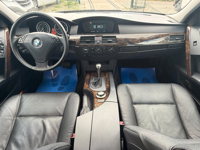 BMW 520 i A *SitzH*PANO*PDC*Klima* TÜV Neu — photo 12