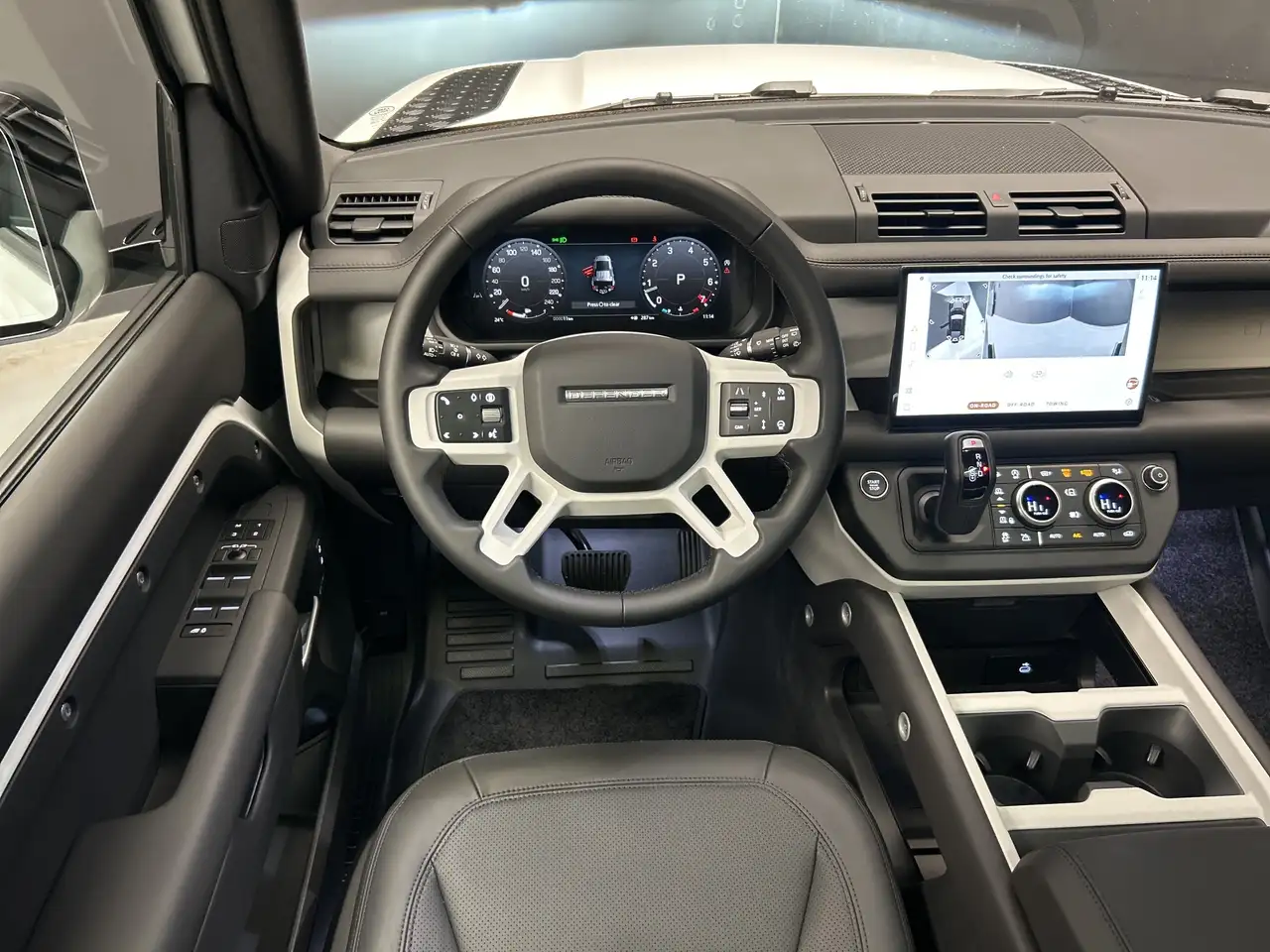 Land Rover Defender снимка Land Rover Defender