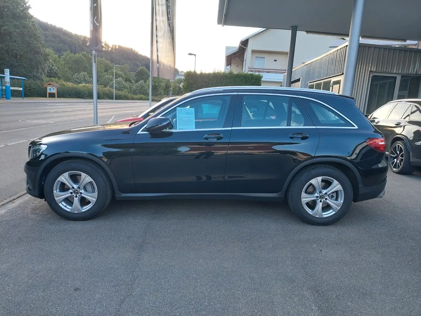 Mercedes-Benz GLC 250 d*AHK*Panorama*Leder*LED*360' Kamera* Schwarz - 1