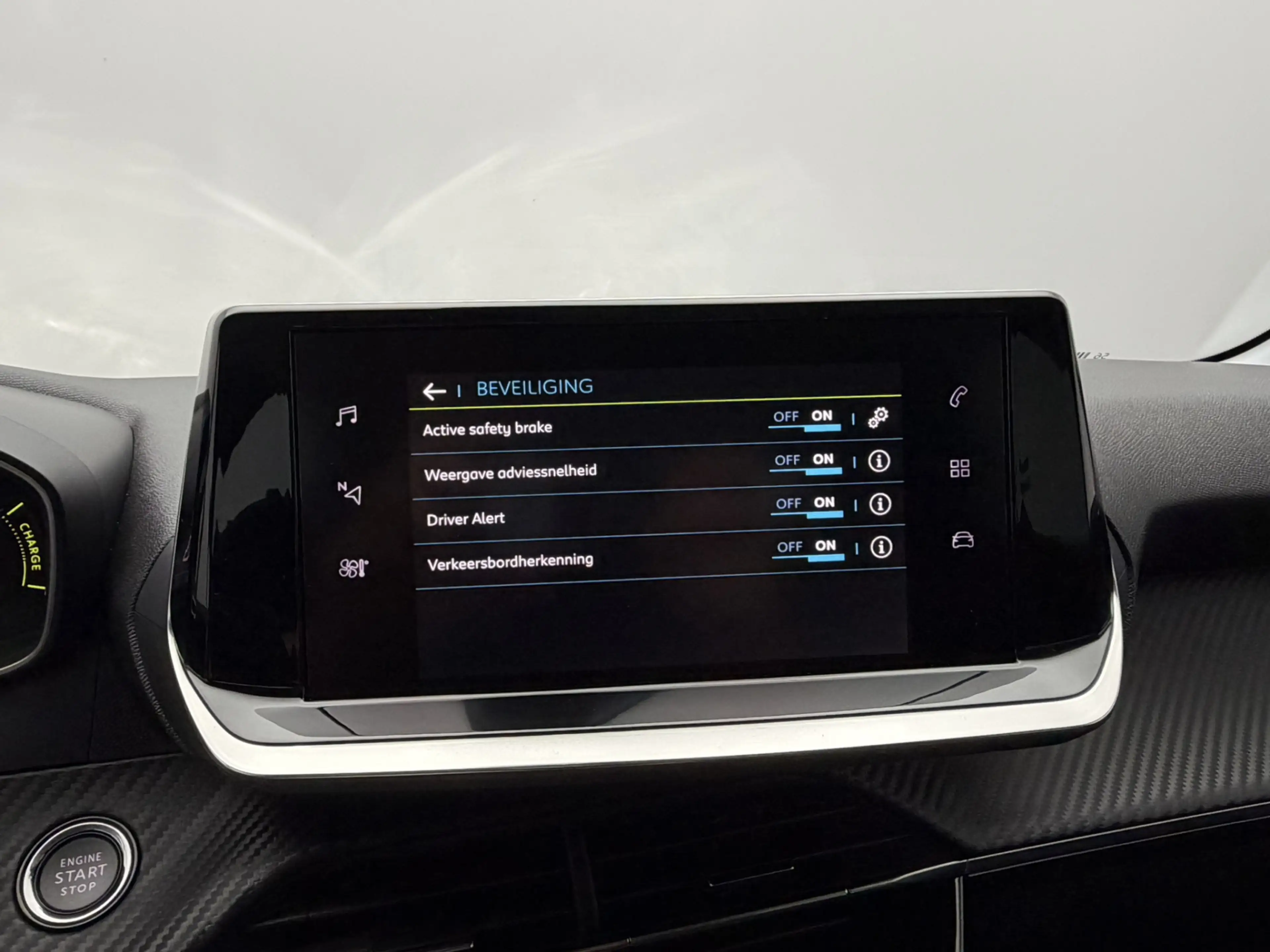 Peugeot e-208 EV Active Pack 50 kWh 3-Fase SOH 92,4% | Navigatie — photo 17