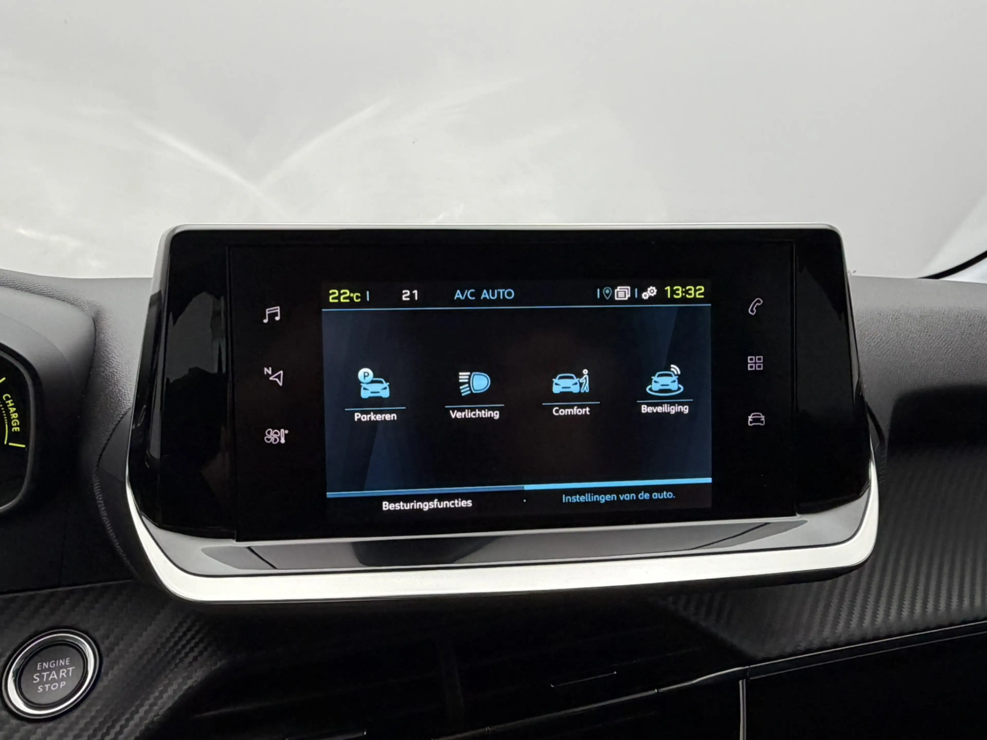 Peugeot e-208 EV Active Pack 50 kWh 3-Fase SOH 92,4% | Navigatie — photo 13