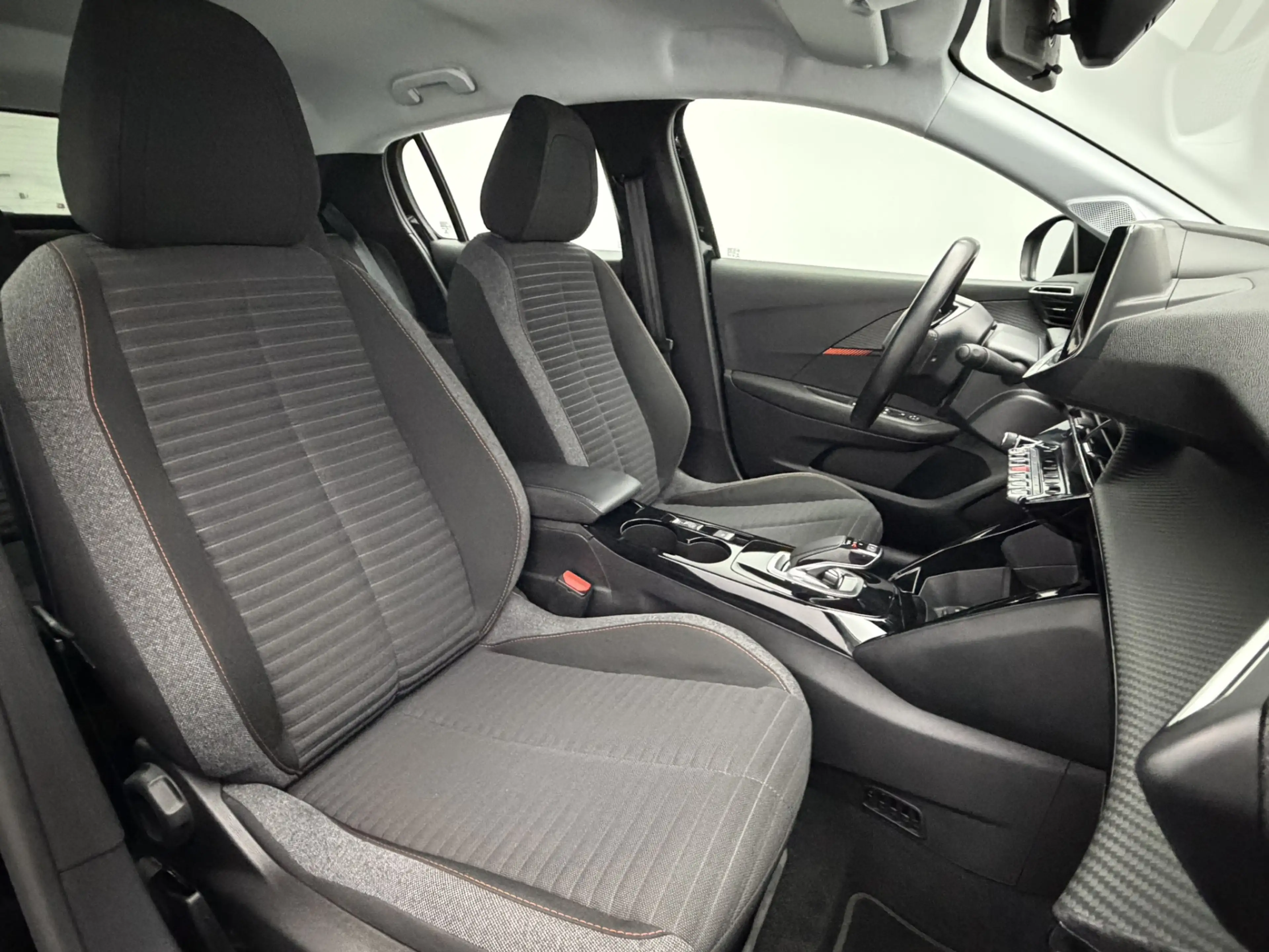 Peugeot e-208 EV Active Pack 50 kWh 3-Fase SOH 92,4% | Navigatie — photo 15