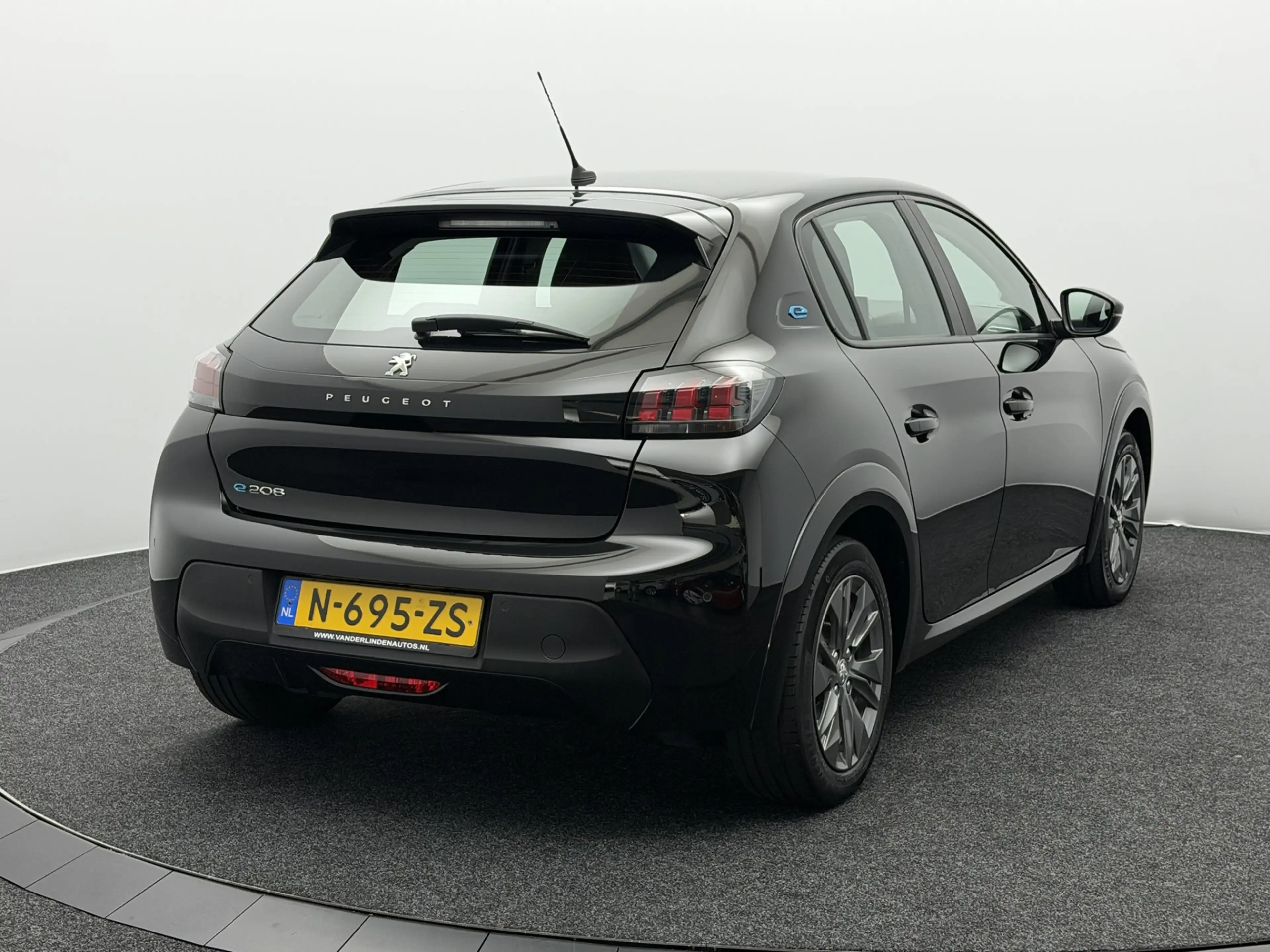 Peugeot e-208 EV Active Pack 50 kWh 3-Fase SOH 92,4% | Navigatie — photo 4
