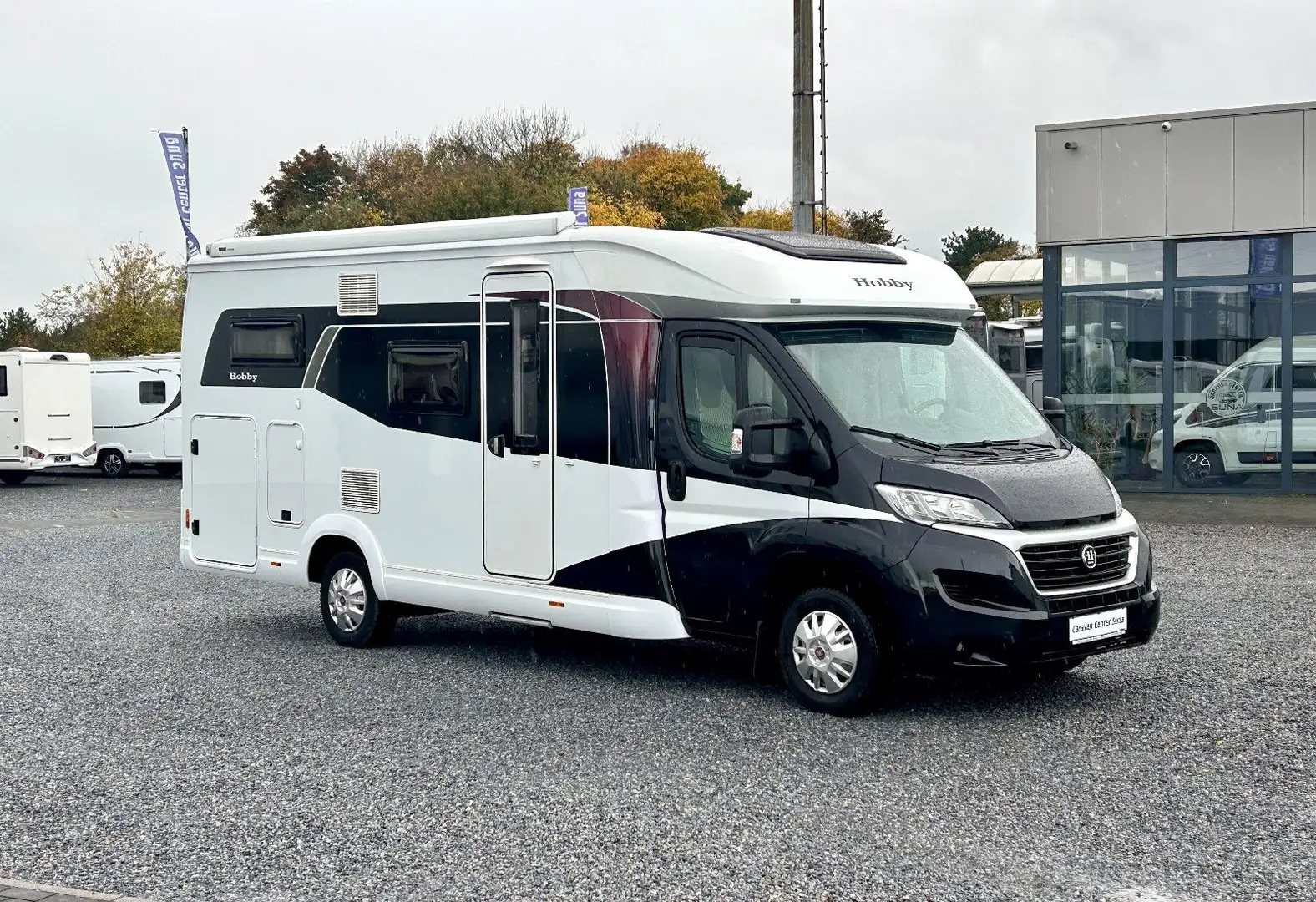 Hobby Optima T 65 GE *Einzelbetten-1.Hand* Schwarz - 1