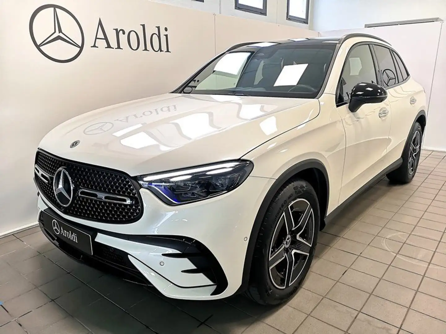 Mercedes-Benz GLC 220 D 4MATIC AMG PREMIUM+TETTO+NIGHT PACK+FARI DIGITAL Blanc - 1