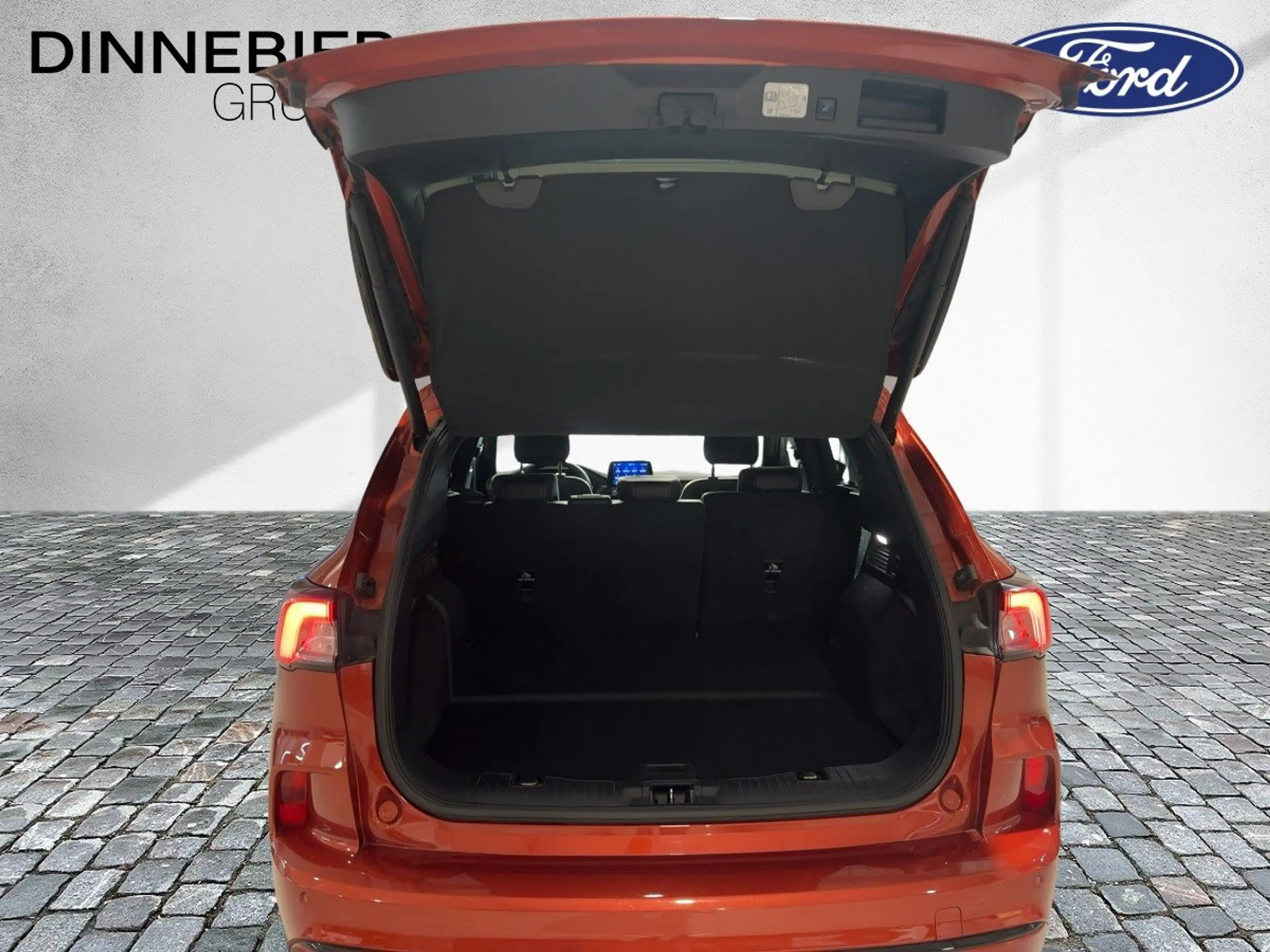 Ford Kuga ST-LINE X. LED+NAVI+4xSHZ+ACC+RFK+LED — photo 8