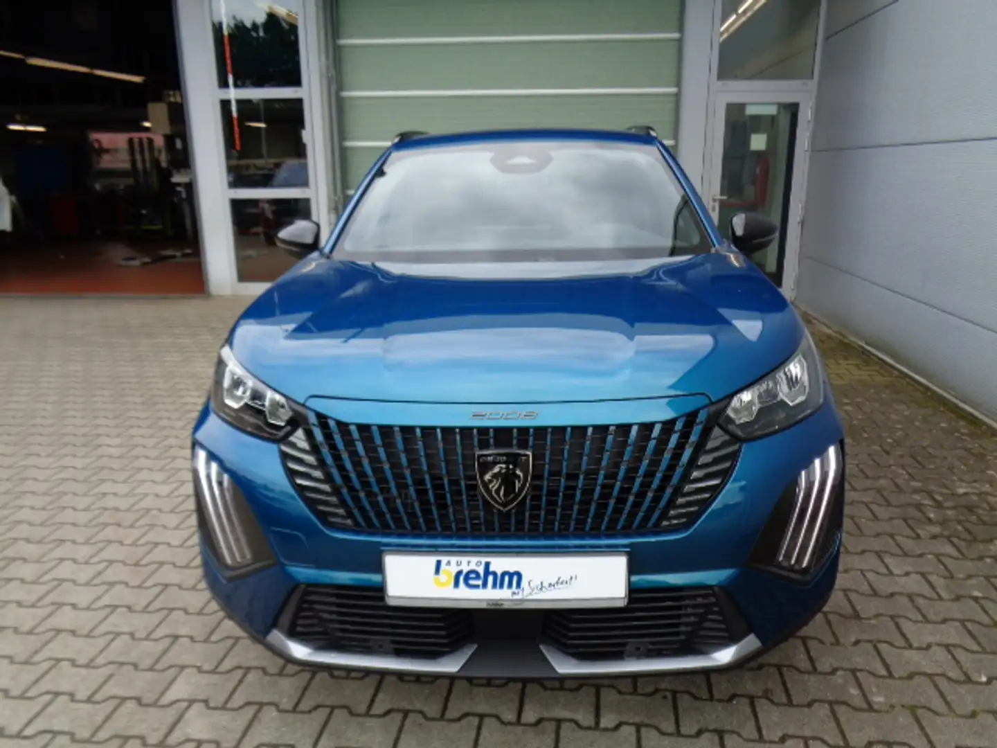 Peugeot 2008 Hybrid 145 e-DSC AllureNavi Allwetterreifen Blau - 2
