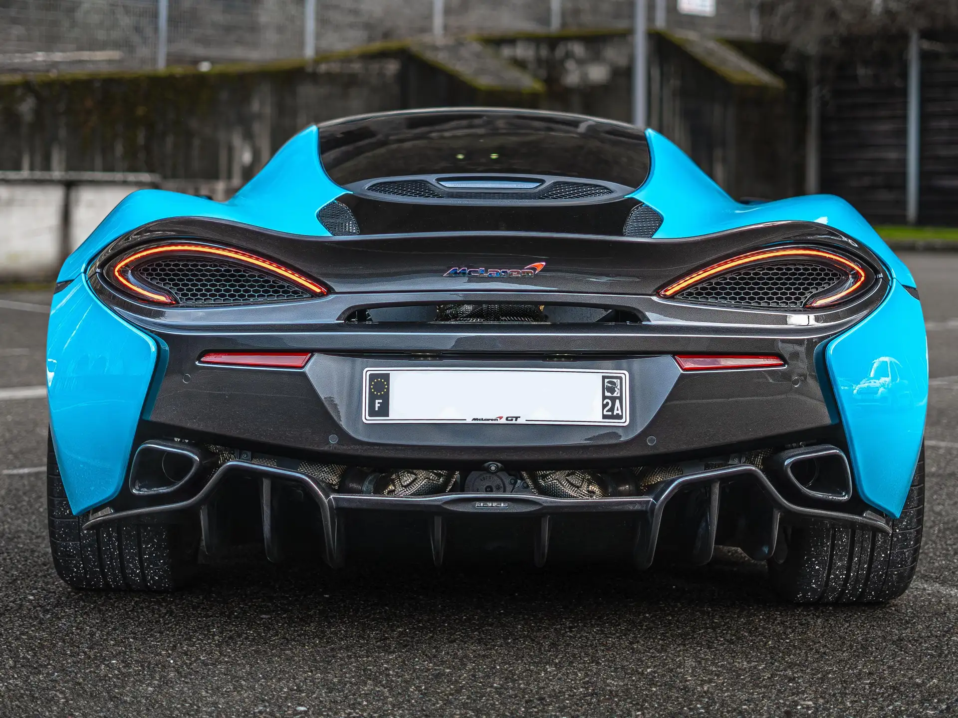 맥라렌 570 Sport Coupe 2019 청록 사진 5