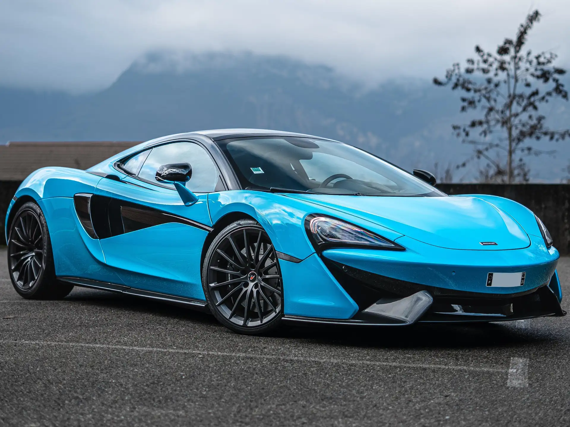 맥라렌 570 Sport Coupe 2019 청록 사진 1