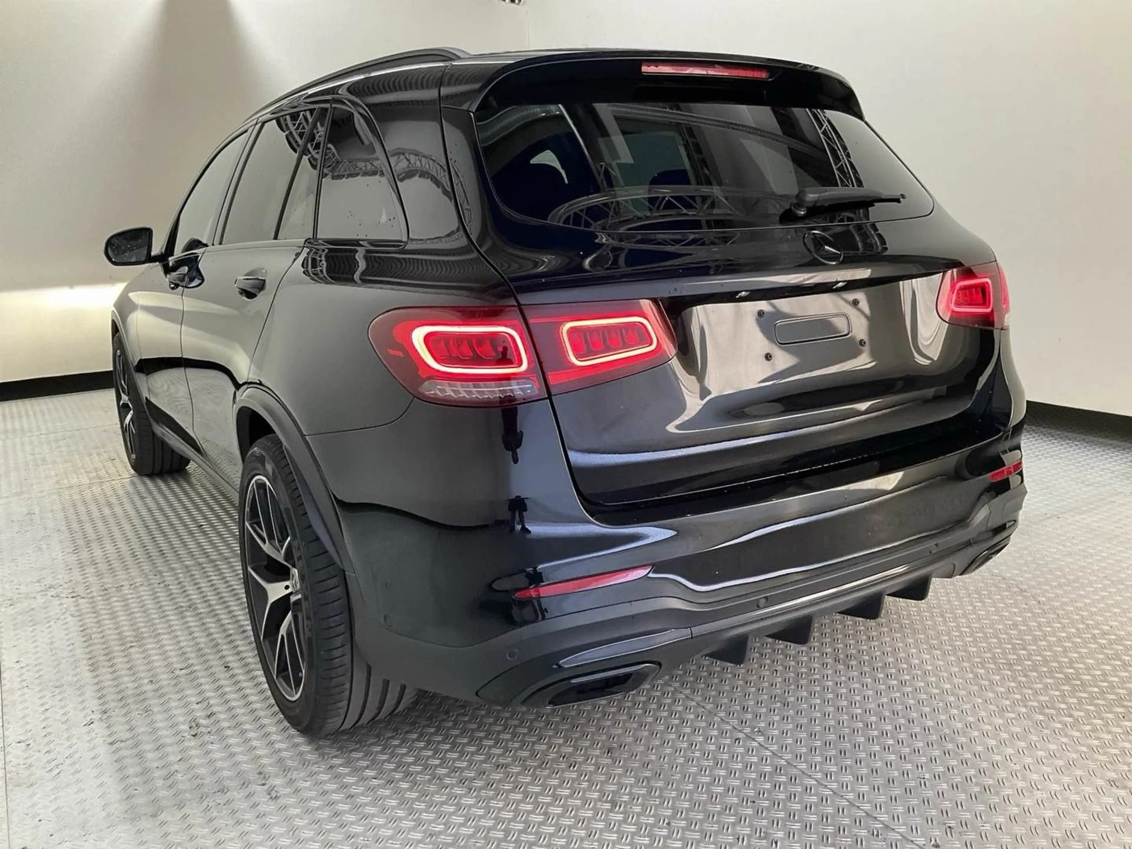 Mercedes-Benz GLC 400 d 4Matic AMG Line Burmester FINANZIERUNG — photo 6