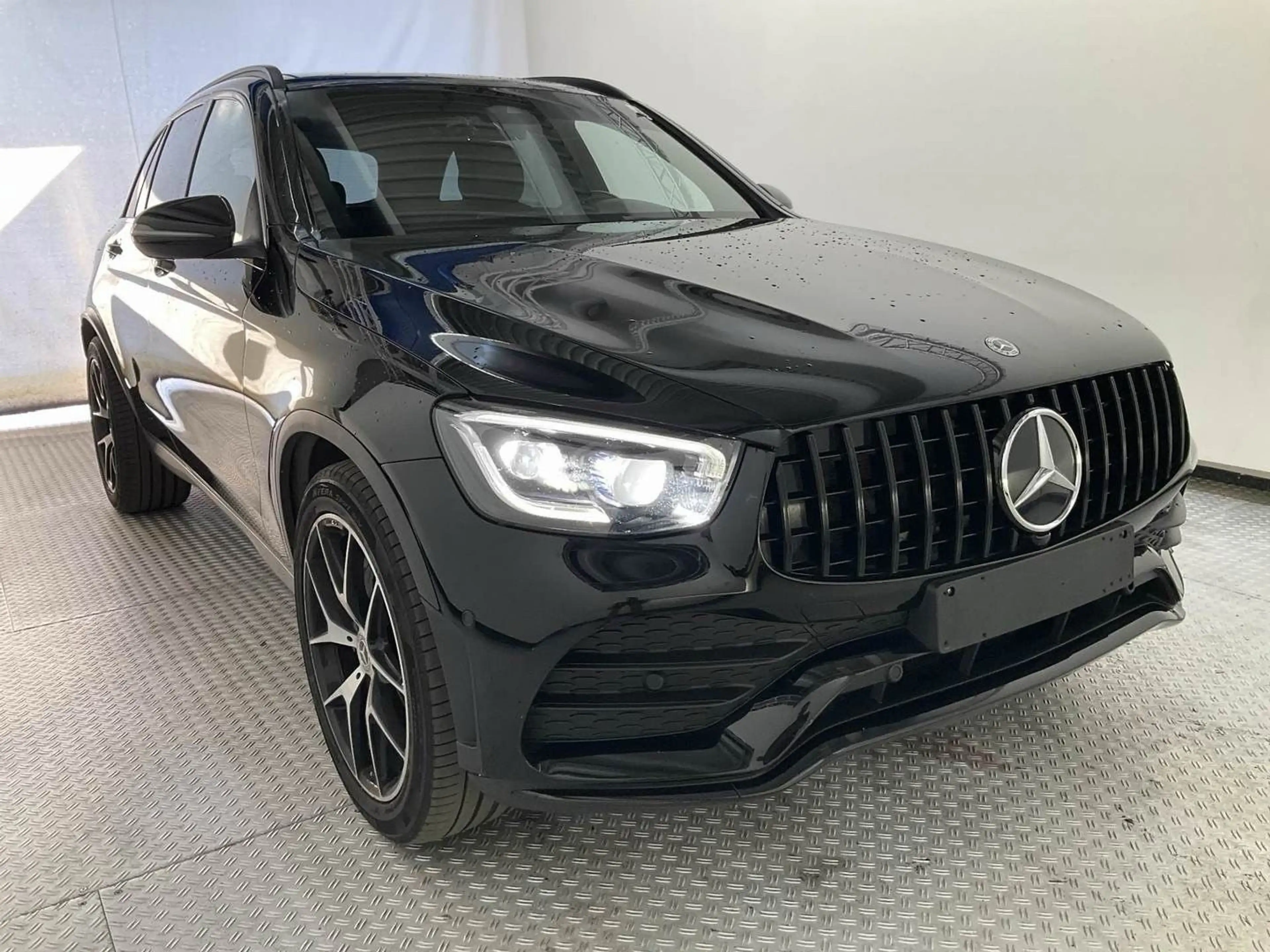 Mercedes-Benz GLC 400 d 4Matic AMG Line Burmester FINANZIERUNG