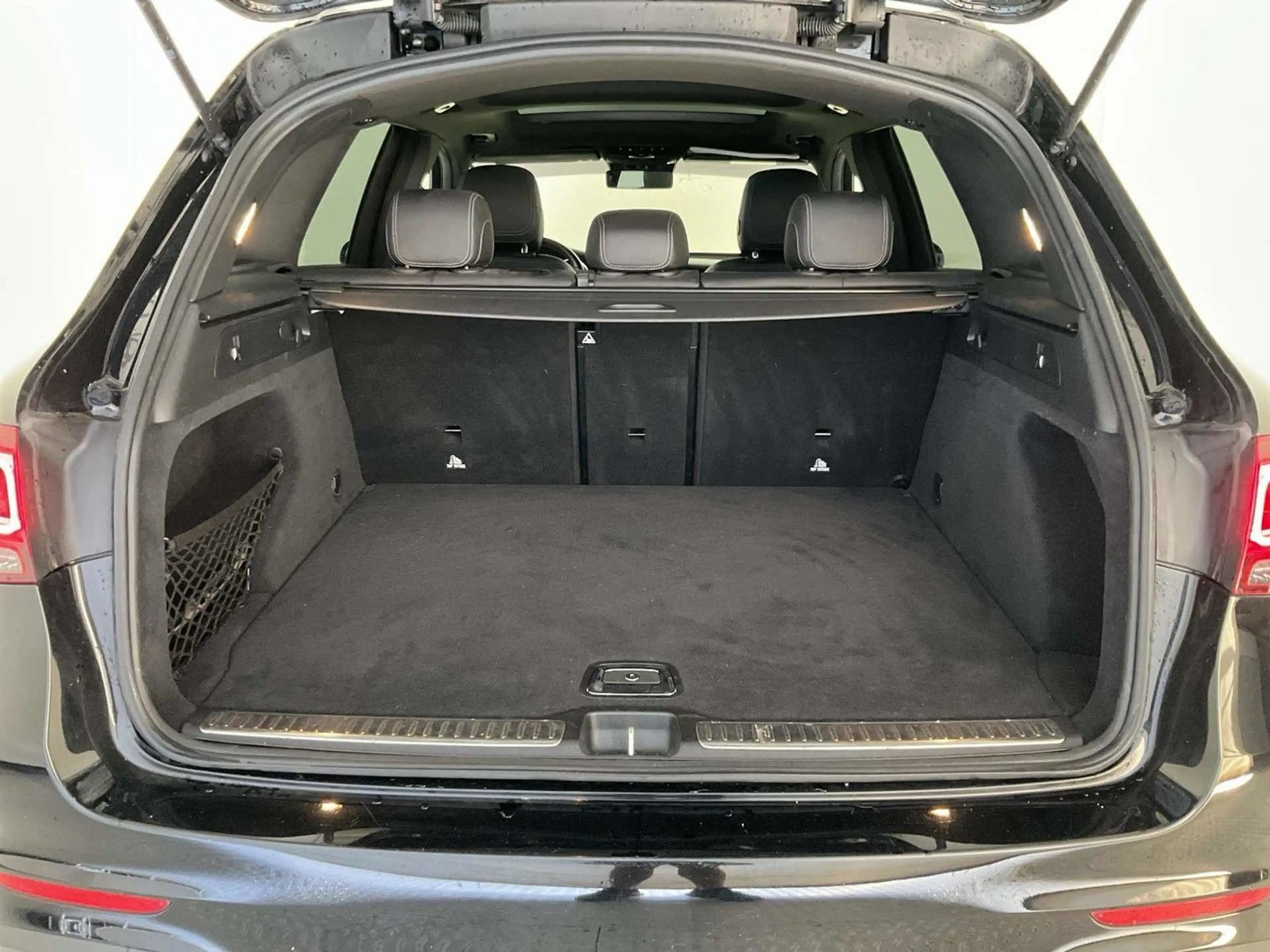 Mercedes-Benz GLC 400 d 4Matic AMG Line Burmester FINANZIERUNG — photo 3