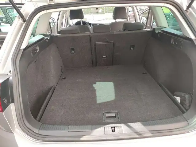 Volkswagen Golf view 15
