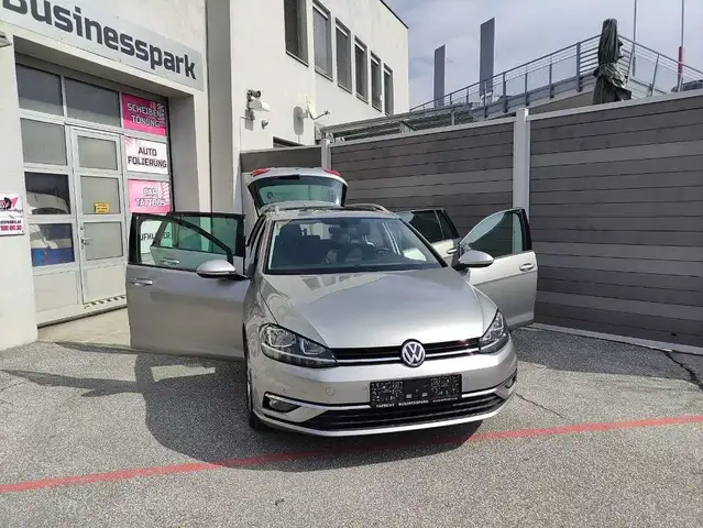 Volkswagen Golf view 12